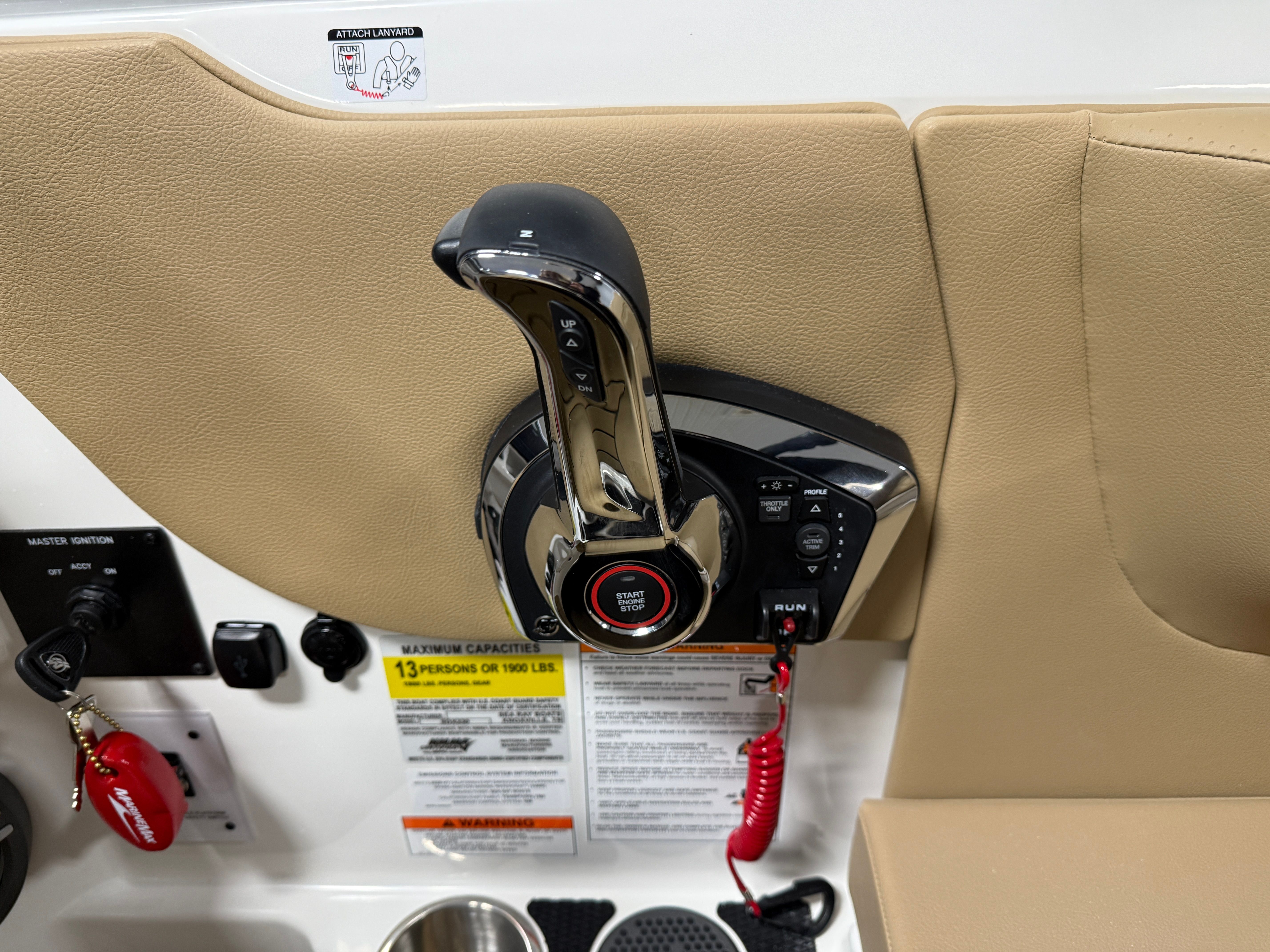 2026 Sea Ray SDX 230 Image Thumbnail #77