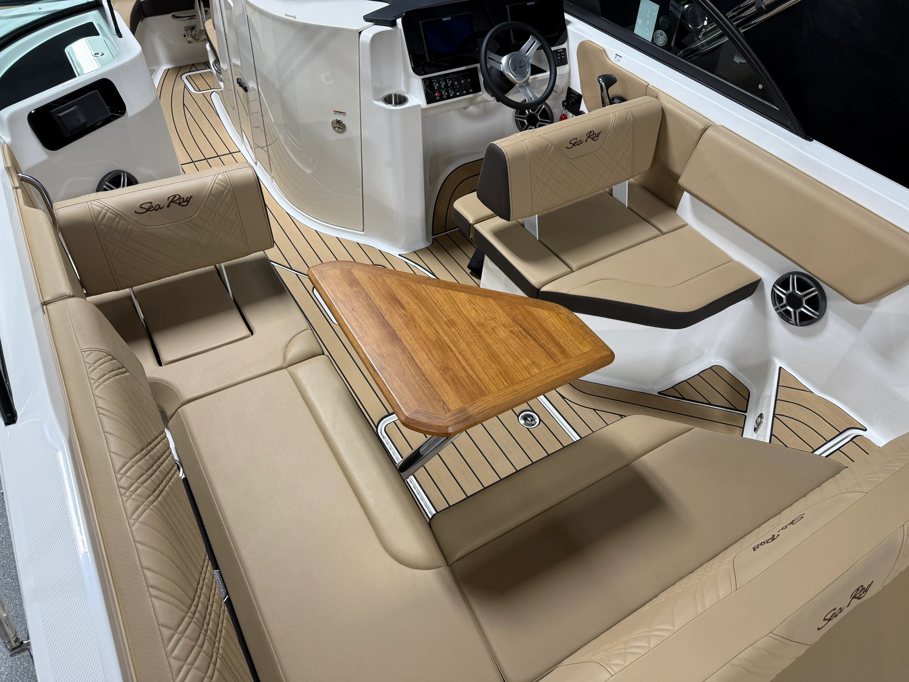 2026 Sea Ray SDX 230 Image Thumbnail #30