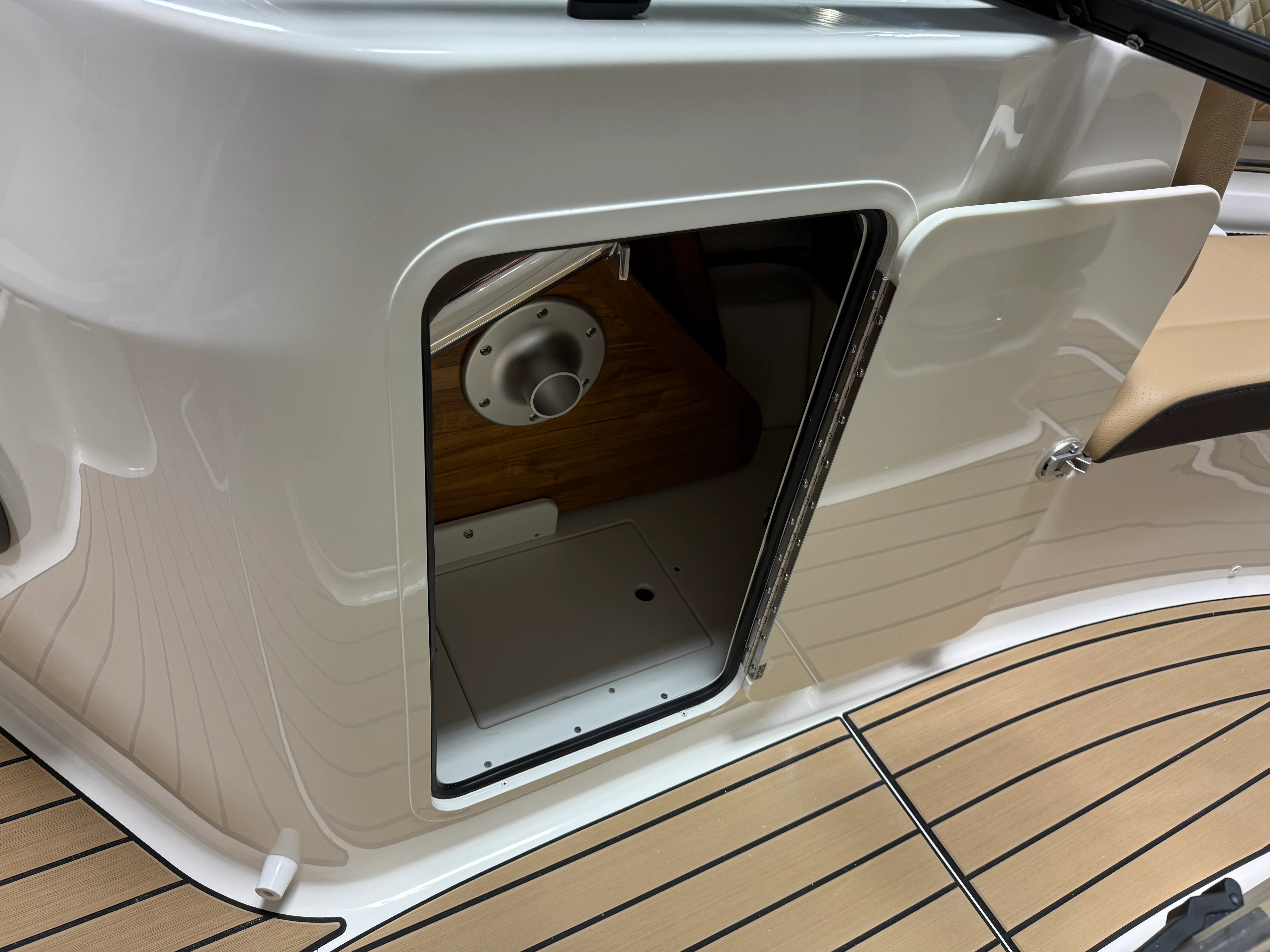 2026 Sea Ray SDX 230 Image Thumbnail #56