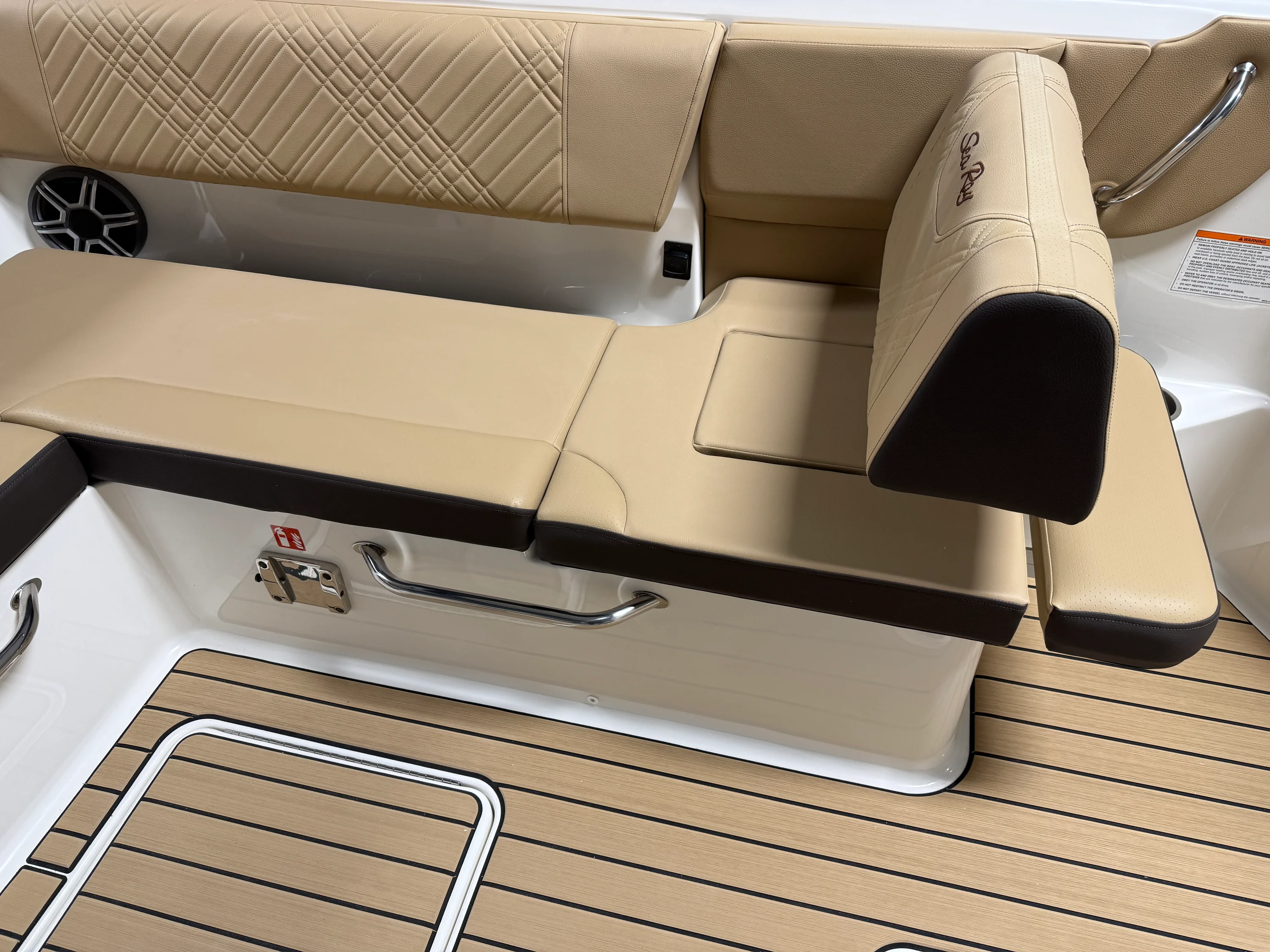 2026 Sea Ray SDX 230 Image Thumbnail #48