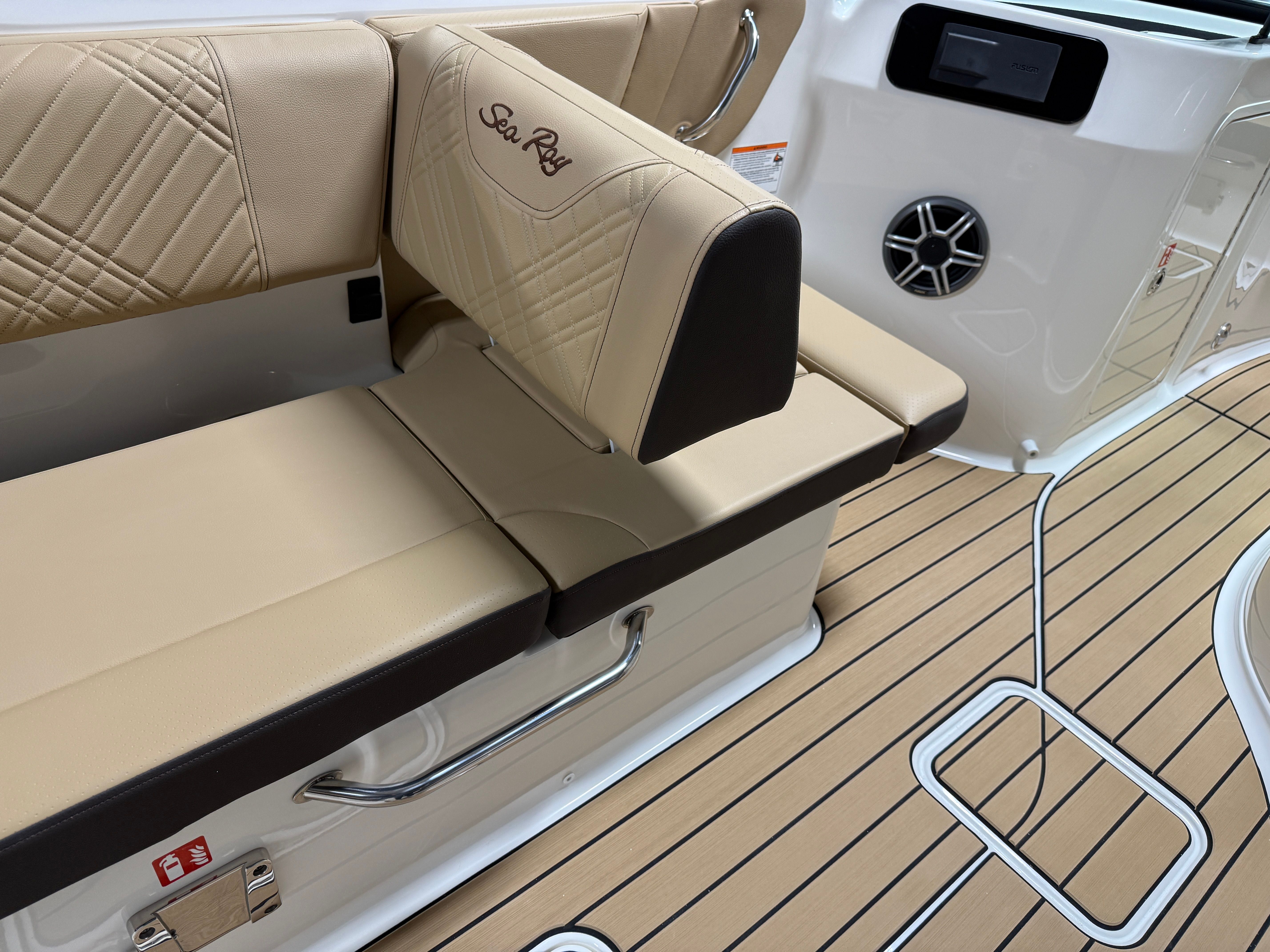 2026 Sea Ray SDX 230 Image Thumbnail #45