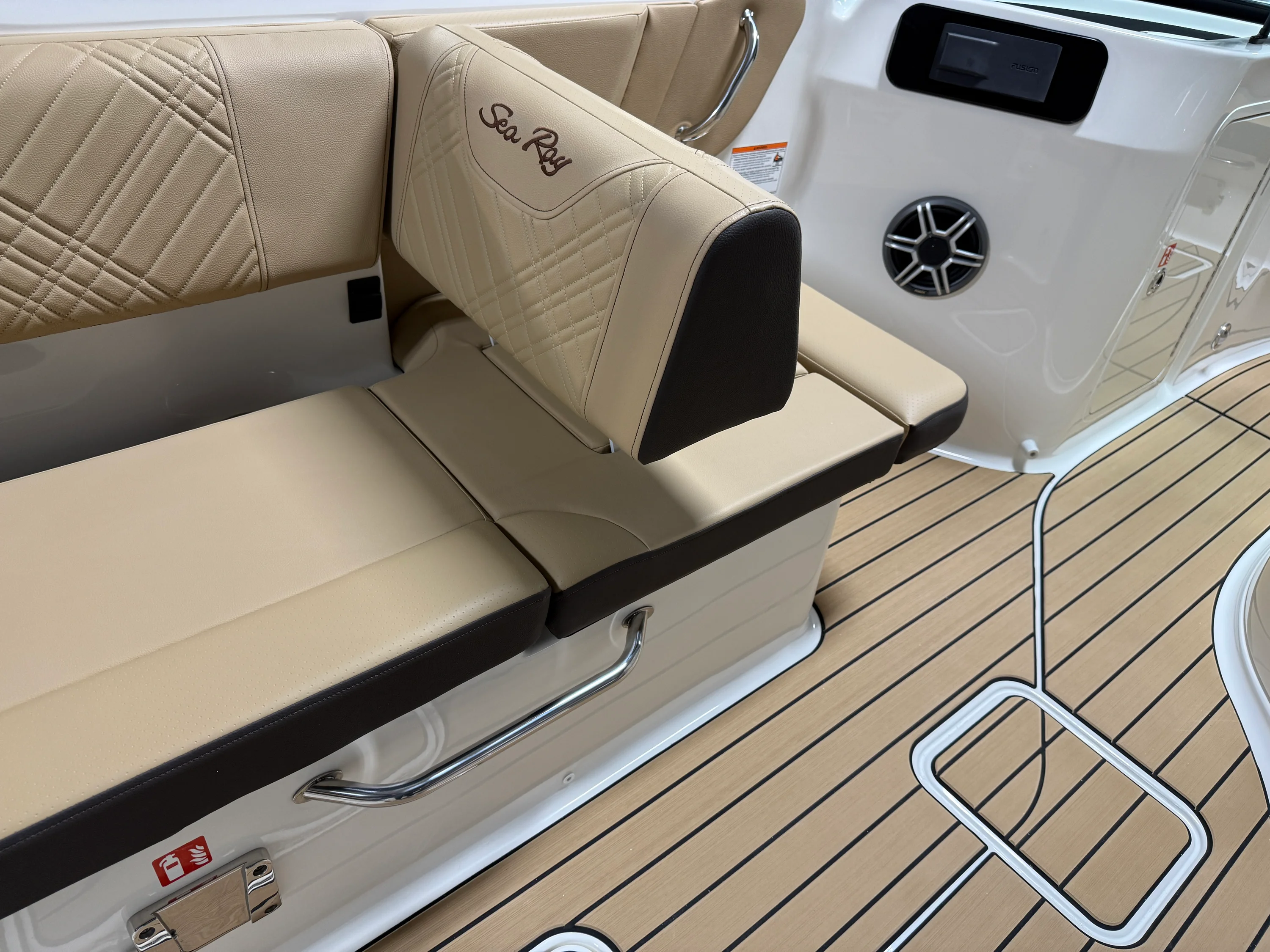 2026 Sea Ray SDX 230 Image Thumbnail #45