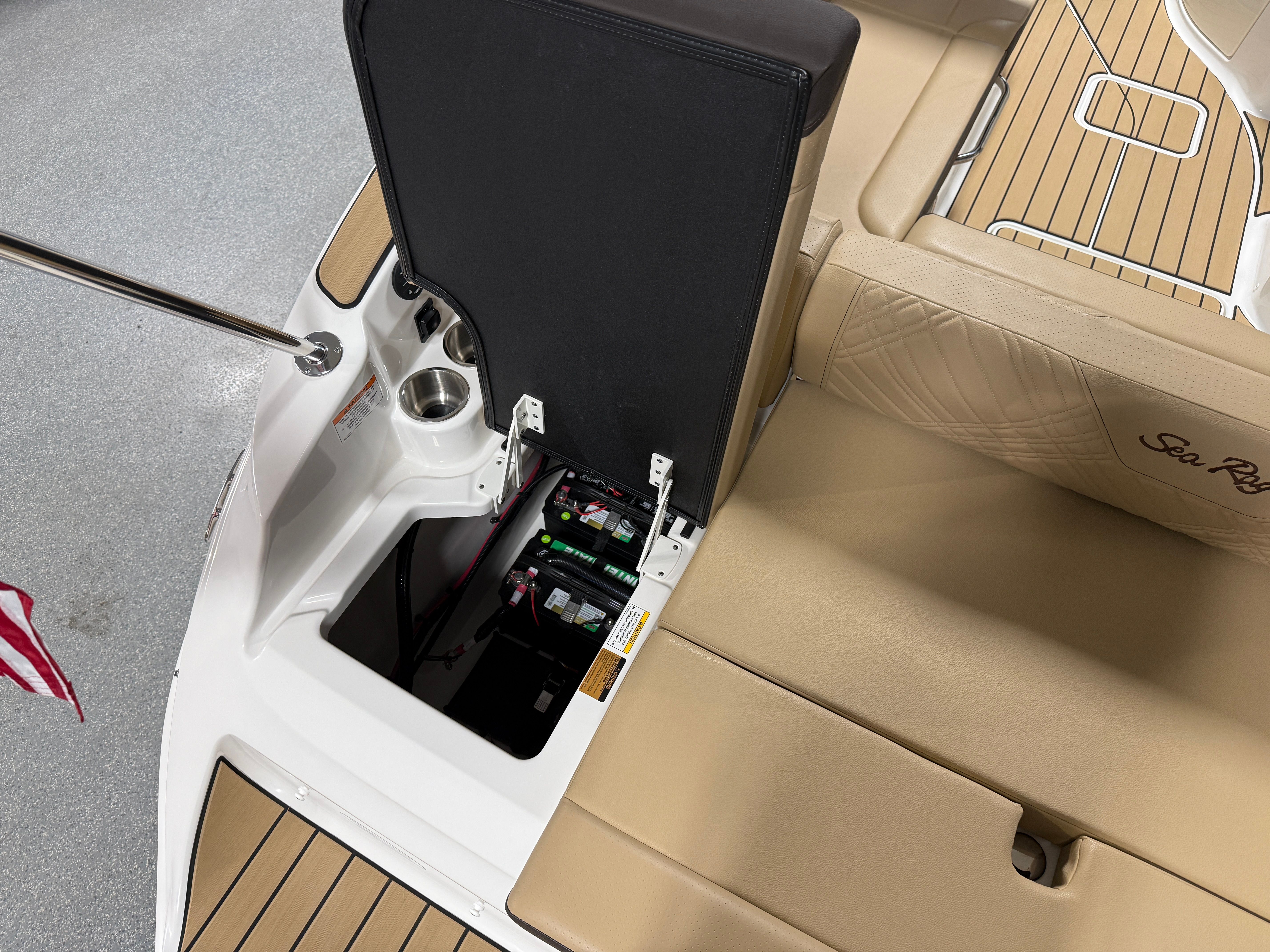 2026 Sea Ray SDX 230 Image Thumbnail #16