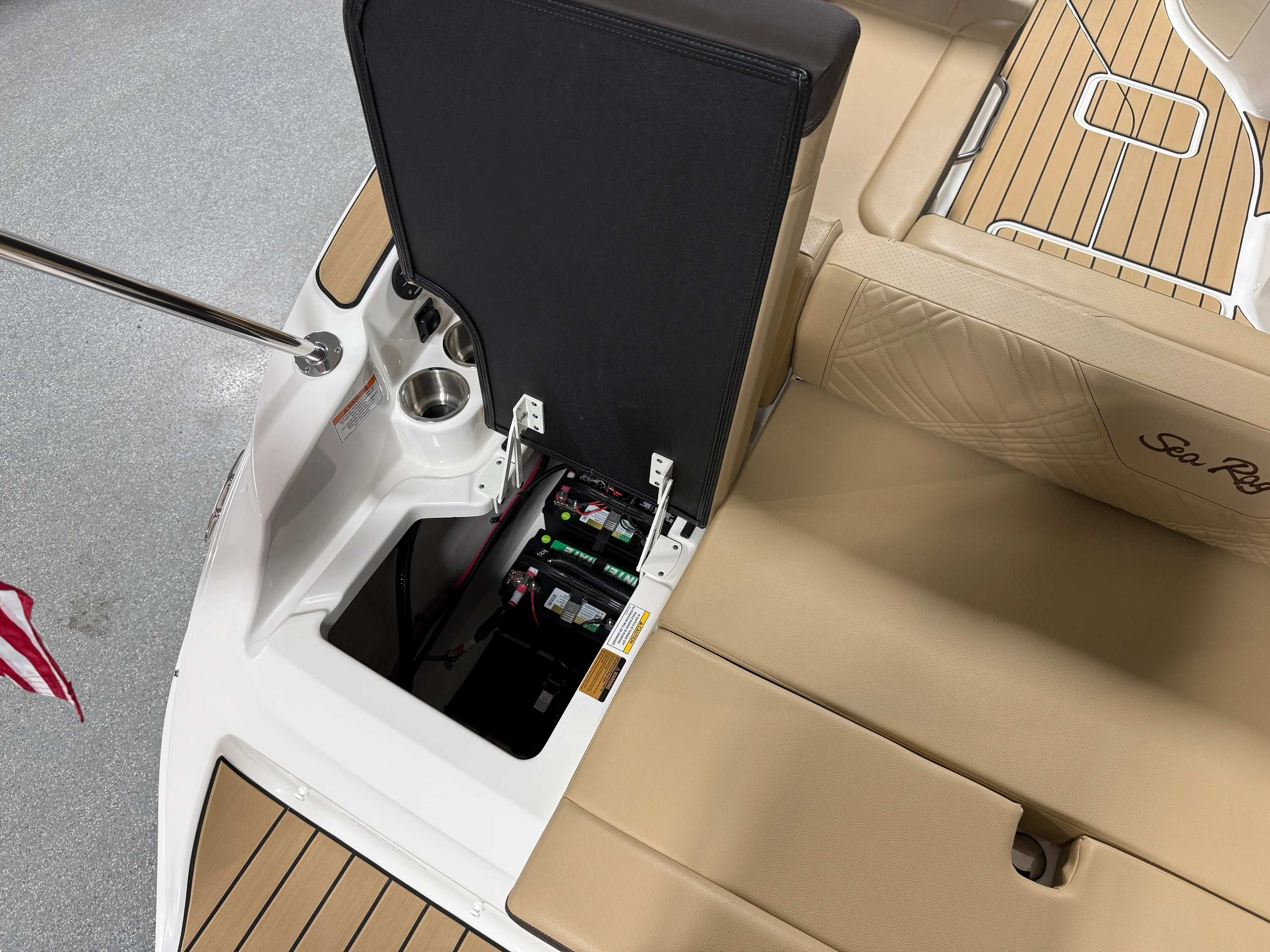 2026 Sea Ray SDX 230 Image Thumbnail #16