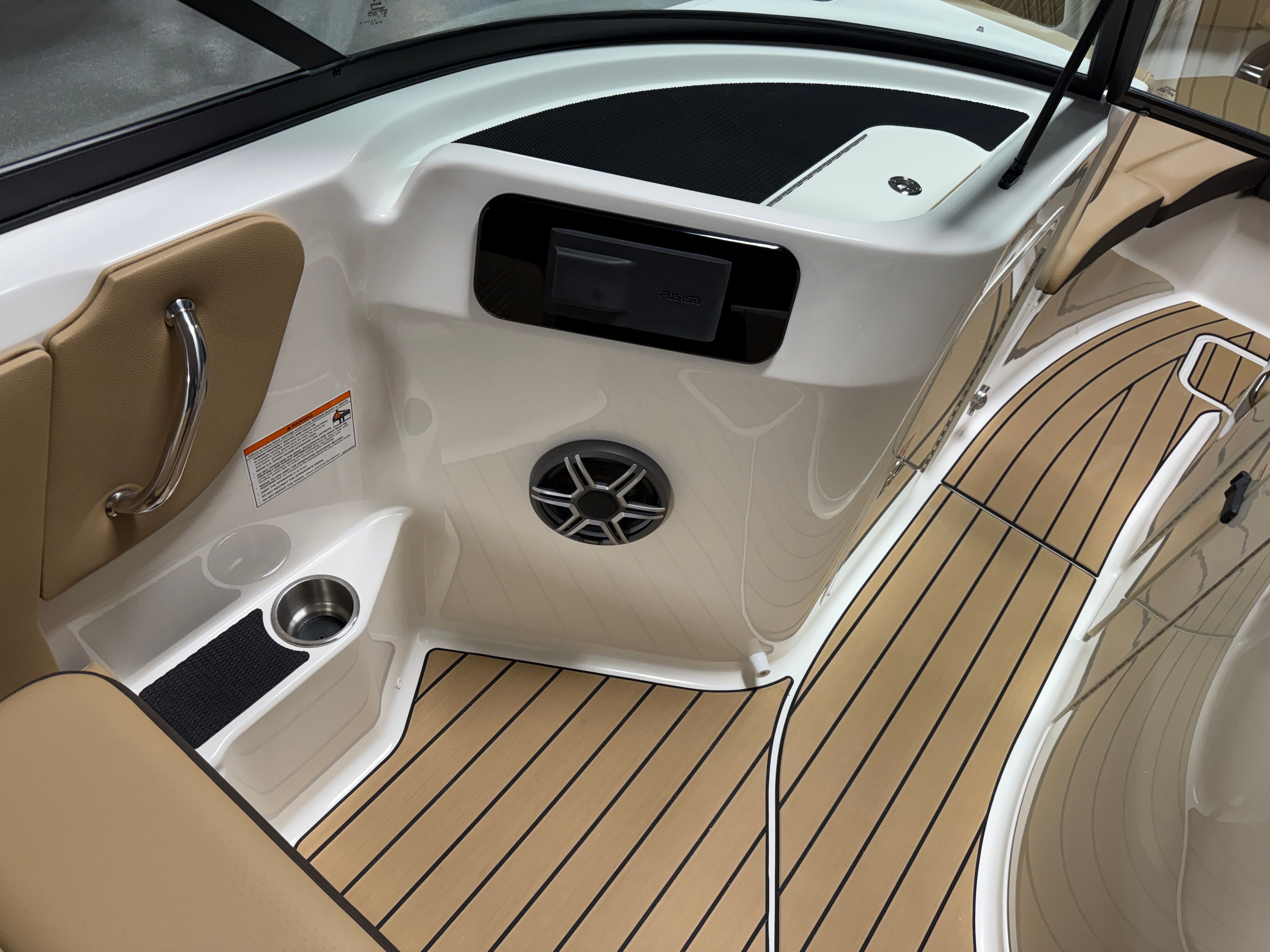 2026 Sea Ray SDX 230 Image Thumbnail #51