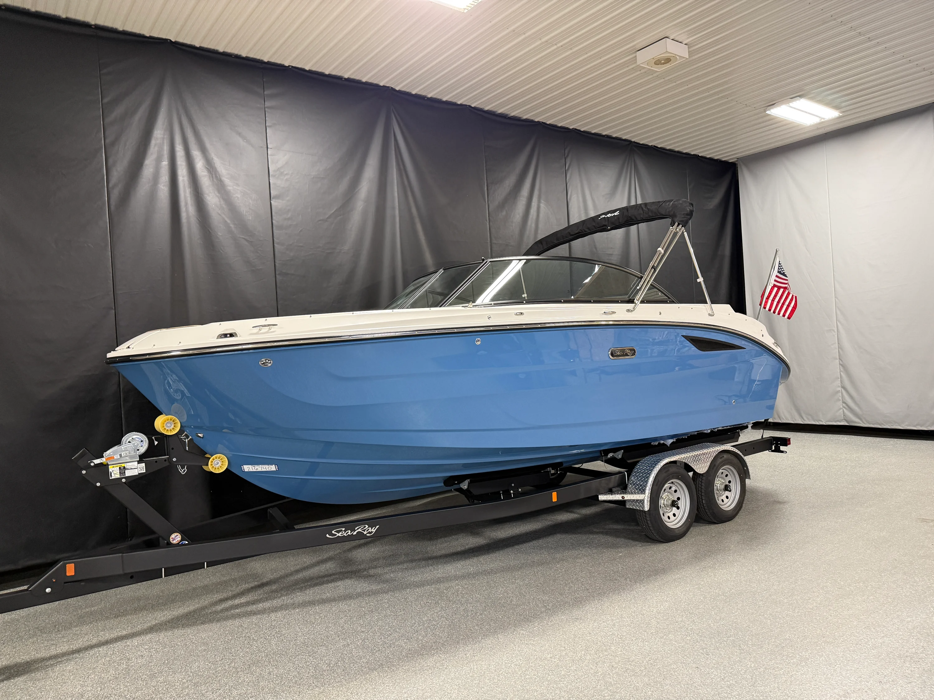 2026 Sea Ray SDX 230 Image Thumbnail #2