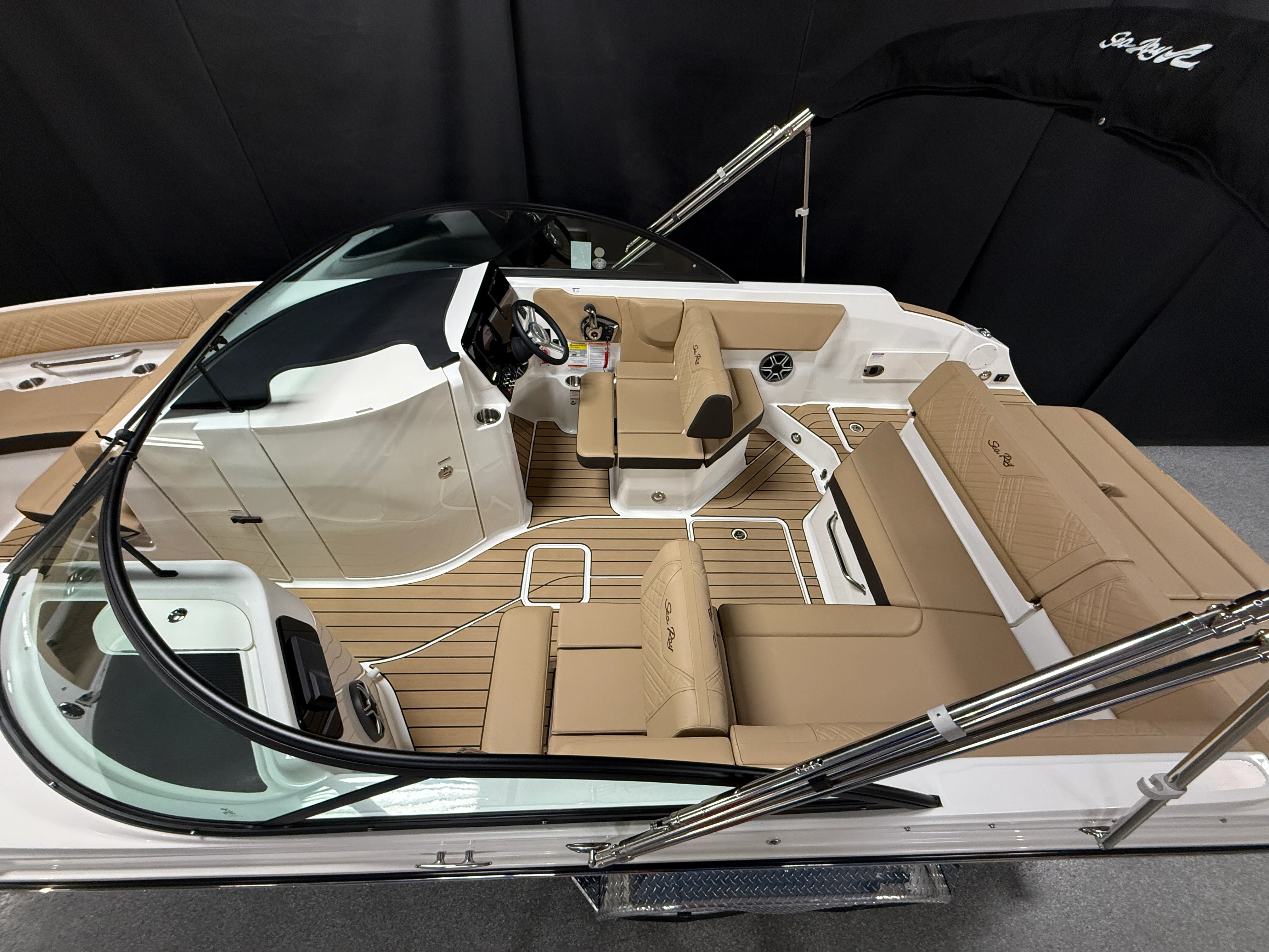 2026 Sea Ray SDX 230 Image Thumbnail #6