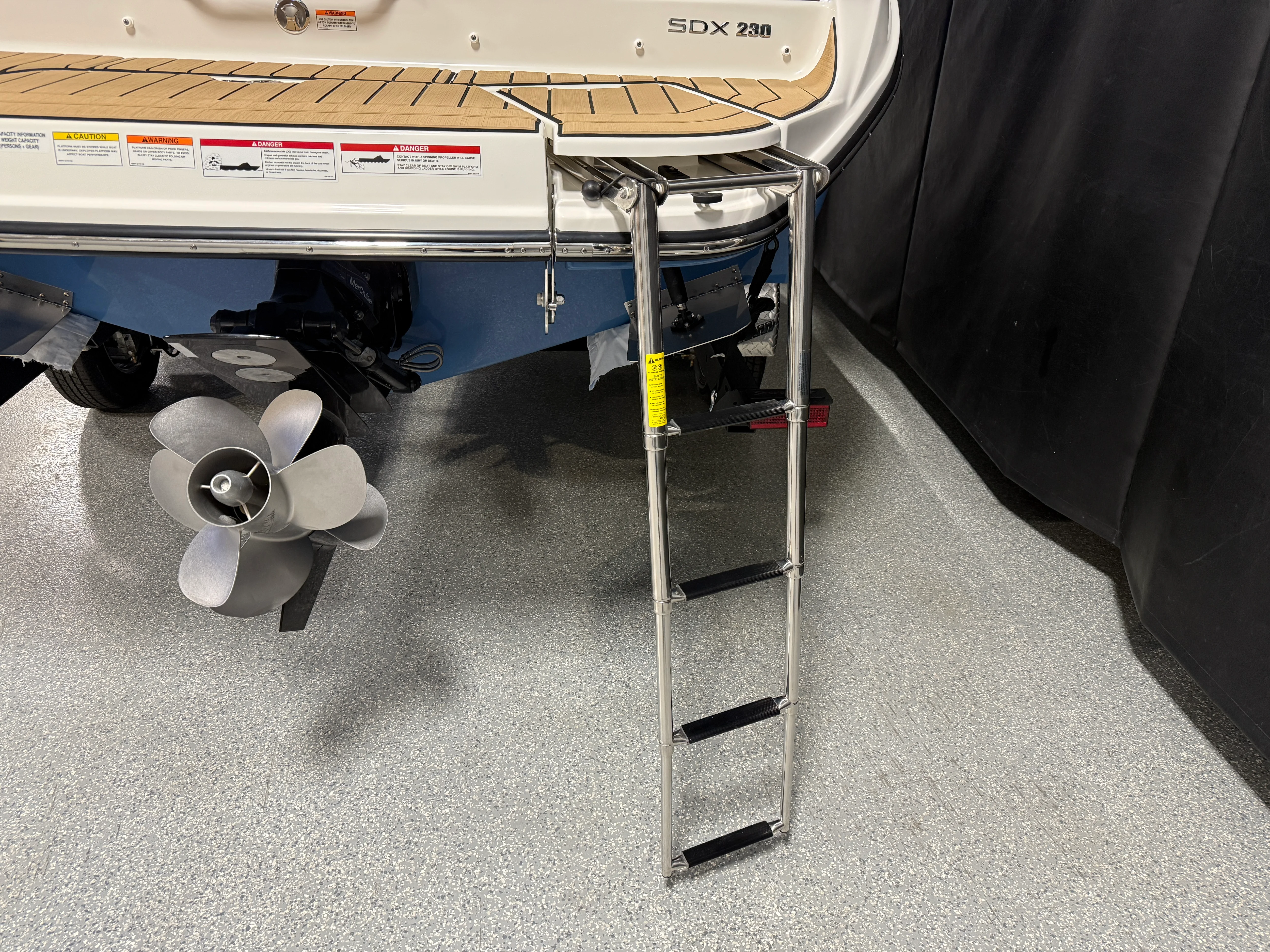 2026 Sea Ray SDX 230 Image Thumbnail #13