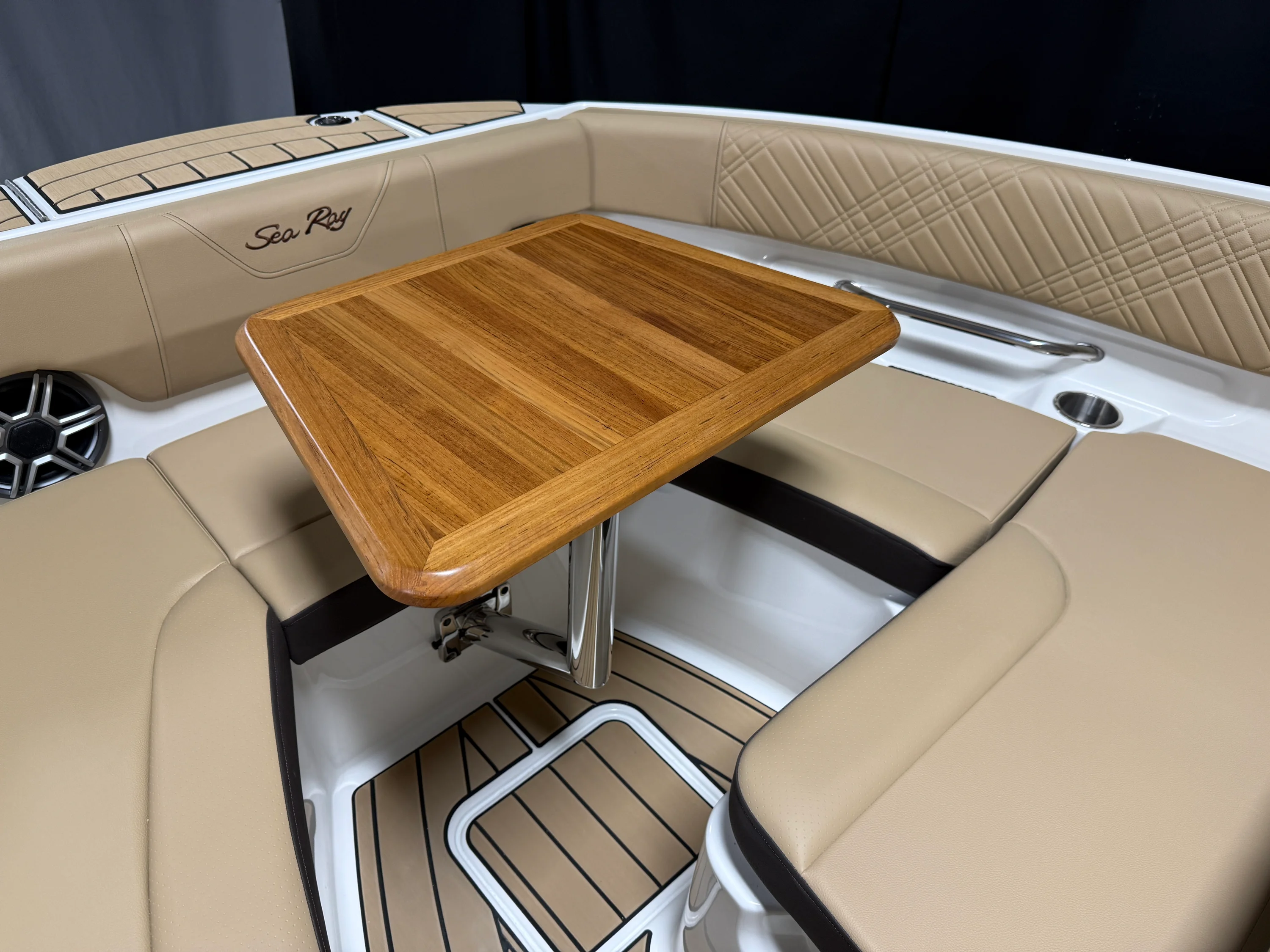 2026 Sea Ray SDX 230 Image Thumbnail #89