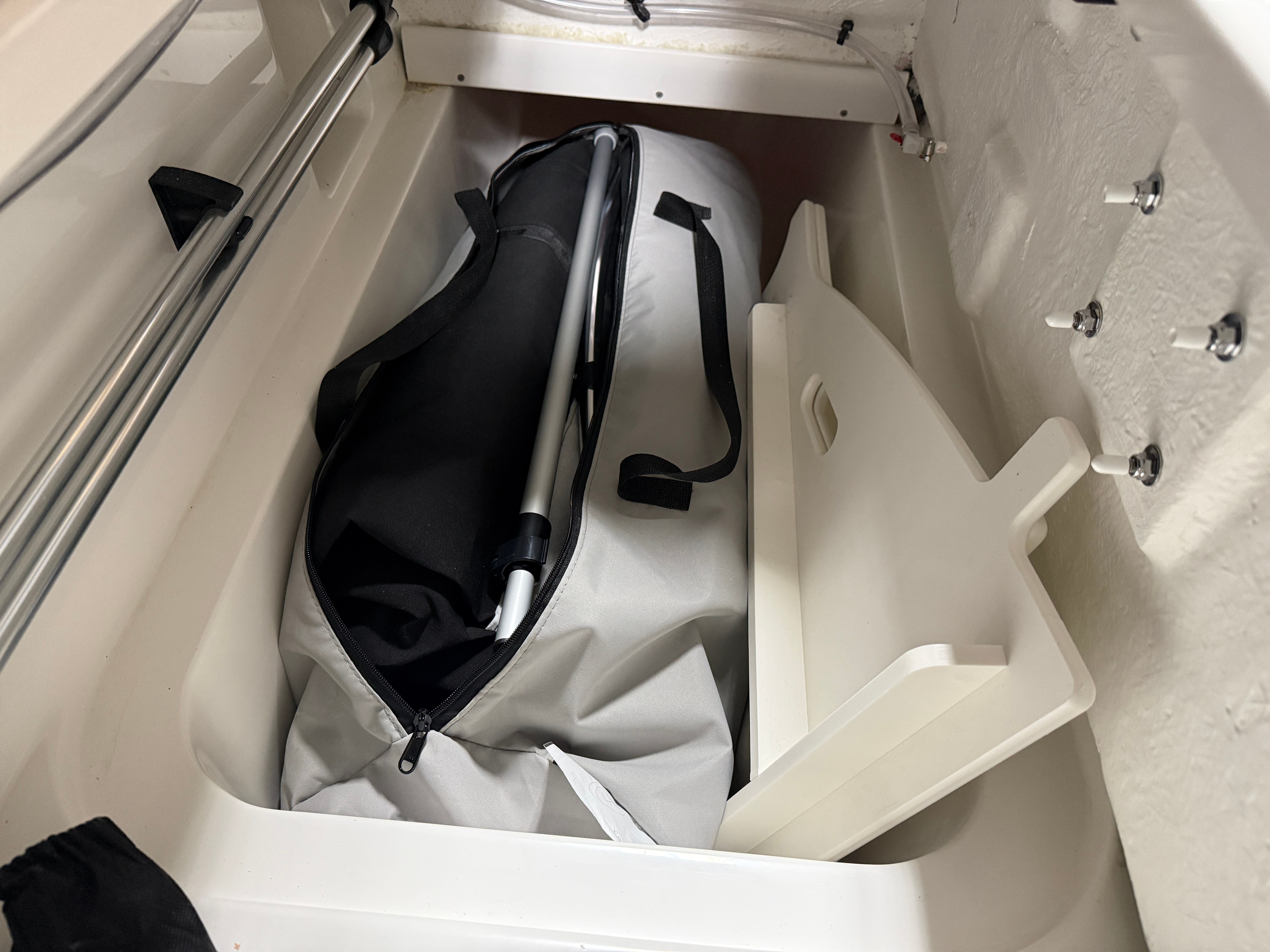 2026 Sea Ray SDX 230 Image Thumbnail #40