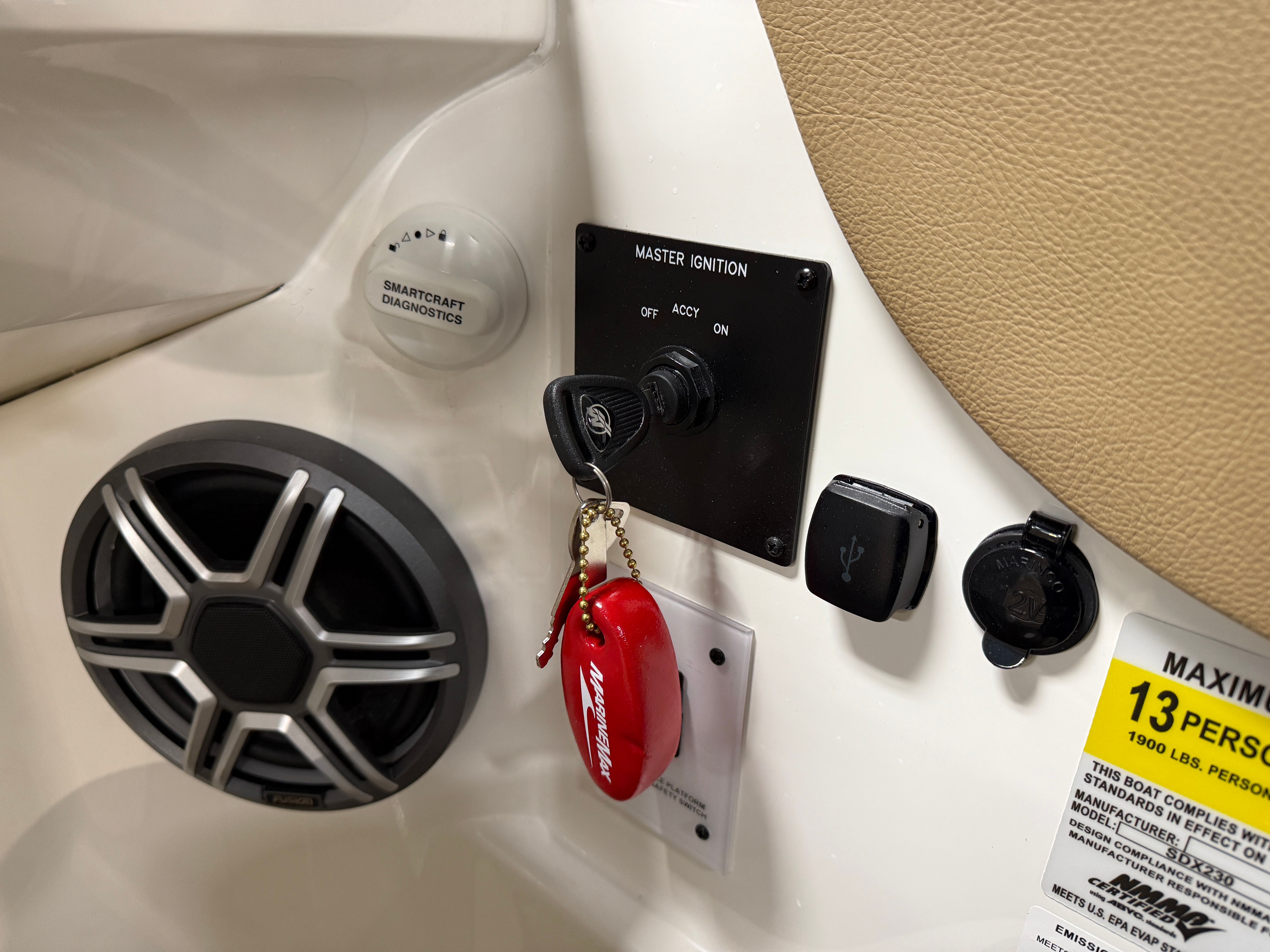 2026 Sea Ray SDX 230 Image Thumbnail #73