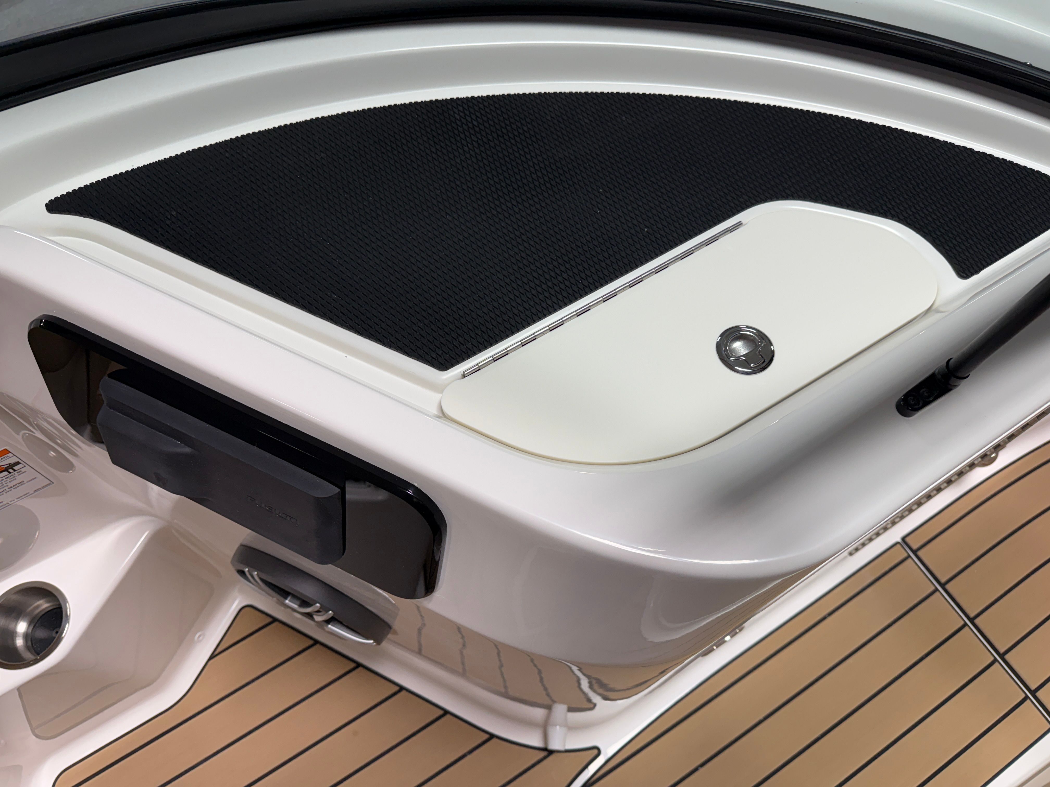 2026 Sea Ray SDX 230 Image Thumbnail #53