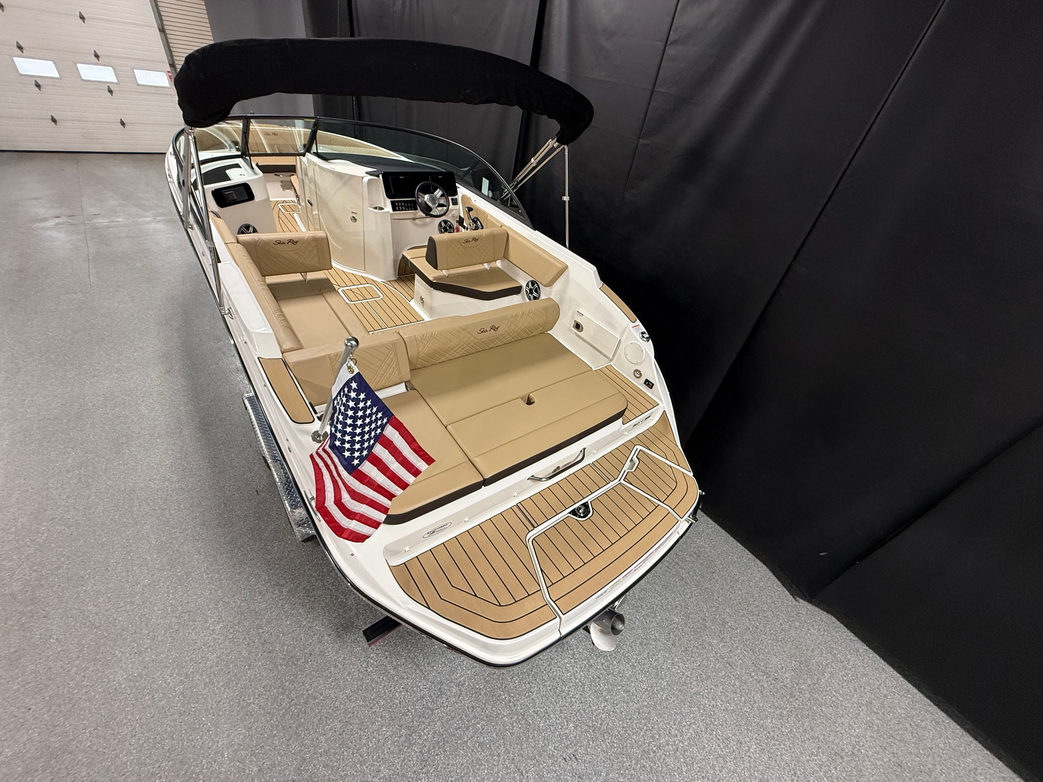 2026 Sea Ray SDX 230 Image Thumbnail #8