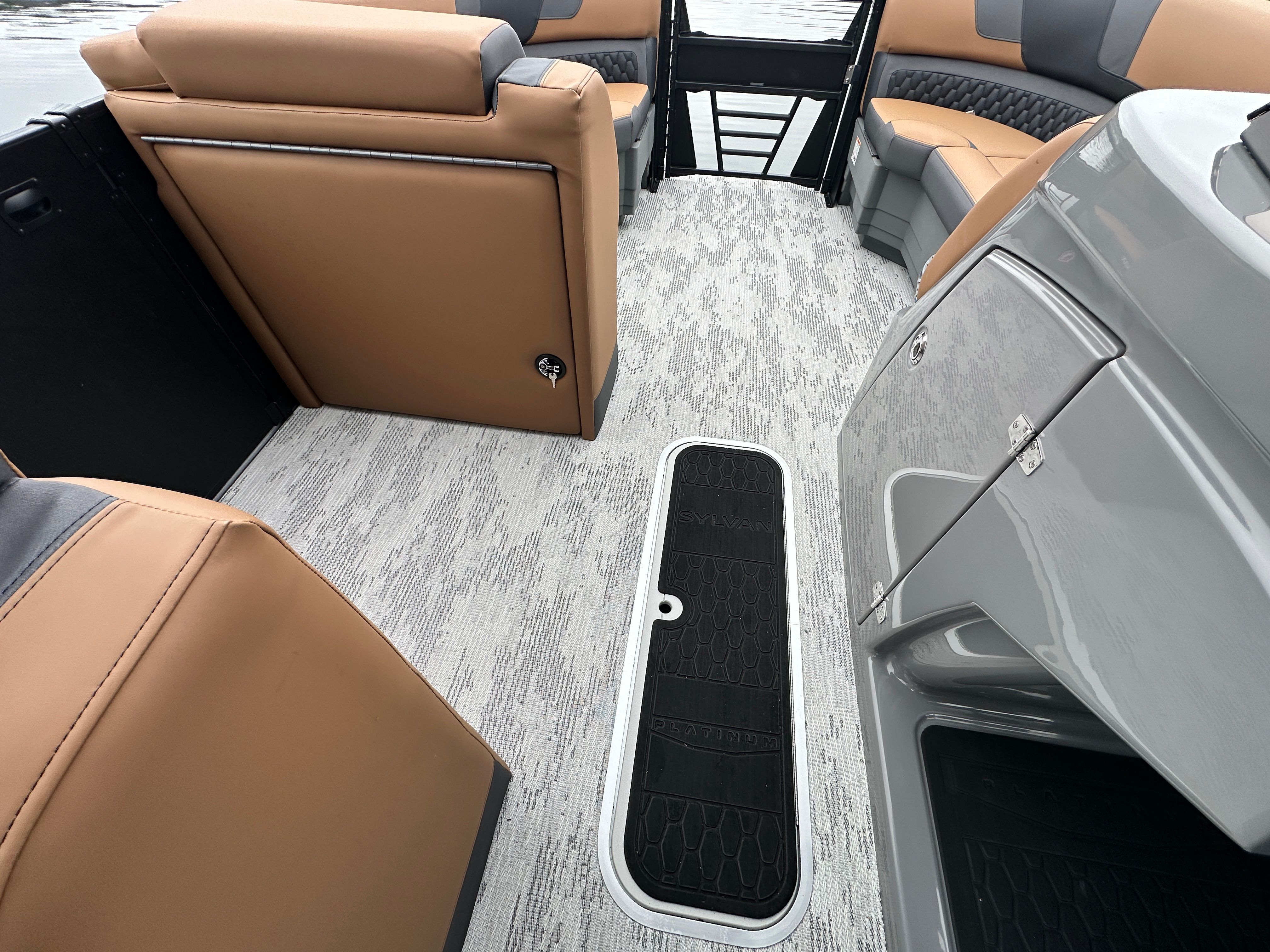 2026 Sylvan L-3 DLZ BAR Image Thumbnail #12