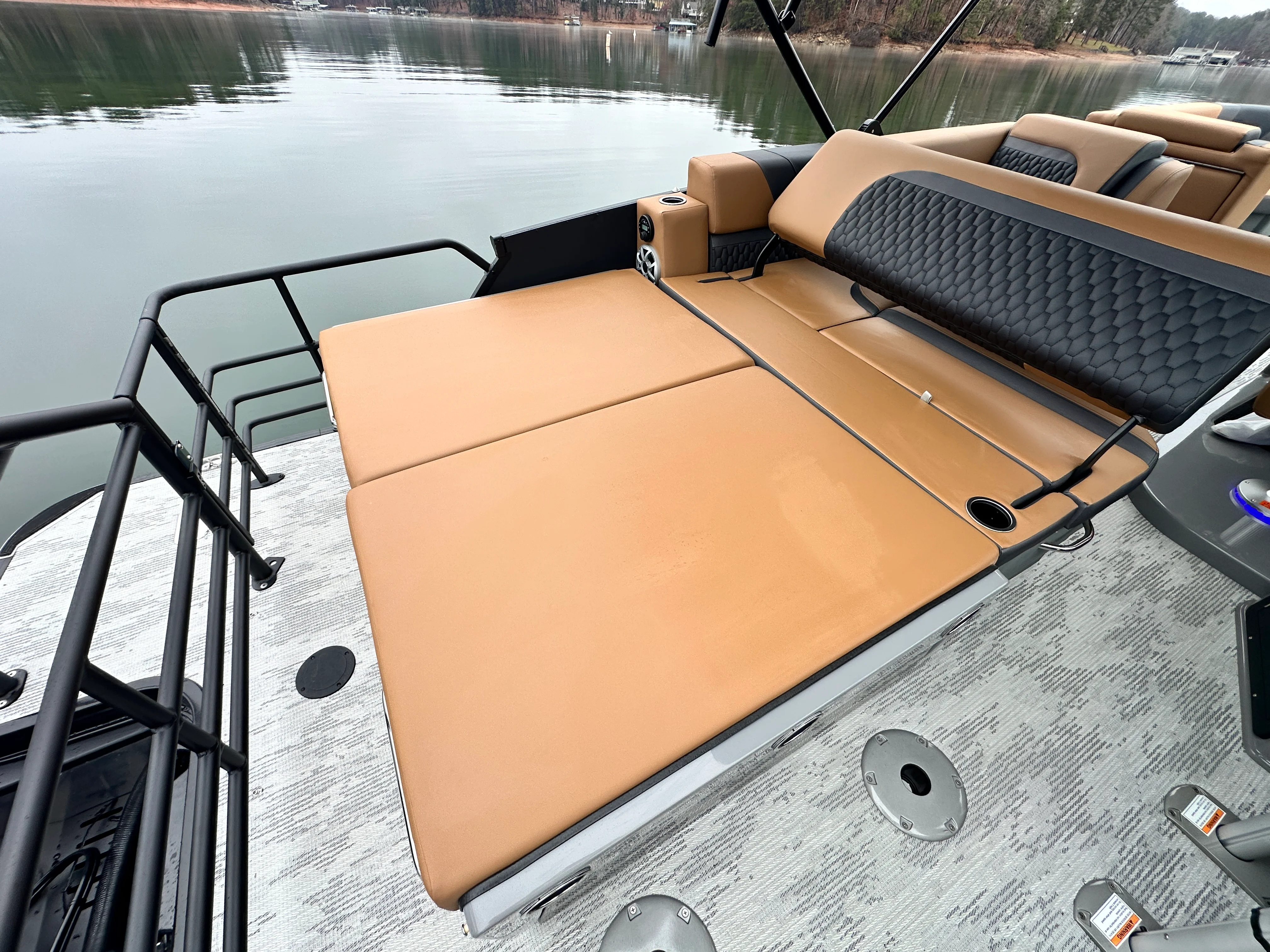 2026 Sylvan L-3 DLZ BAR Image Thumbnail #29