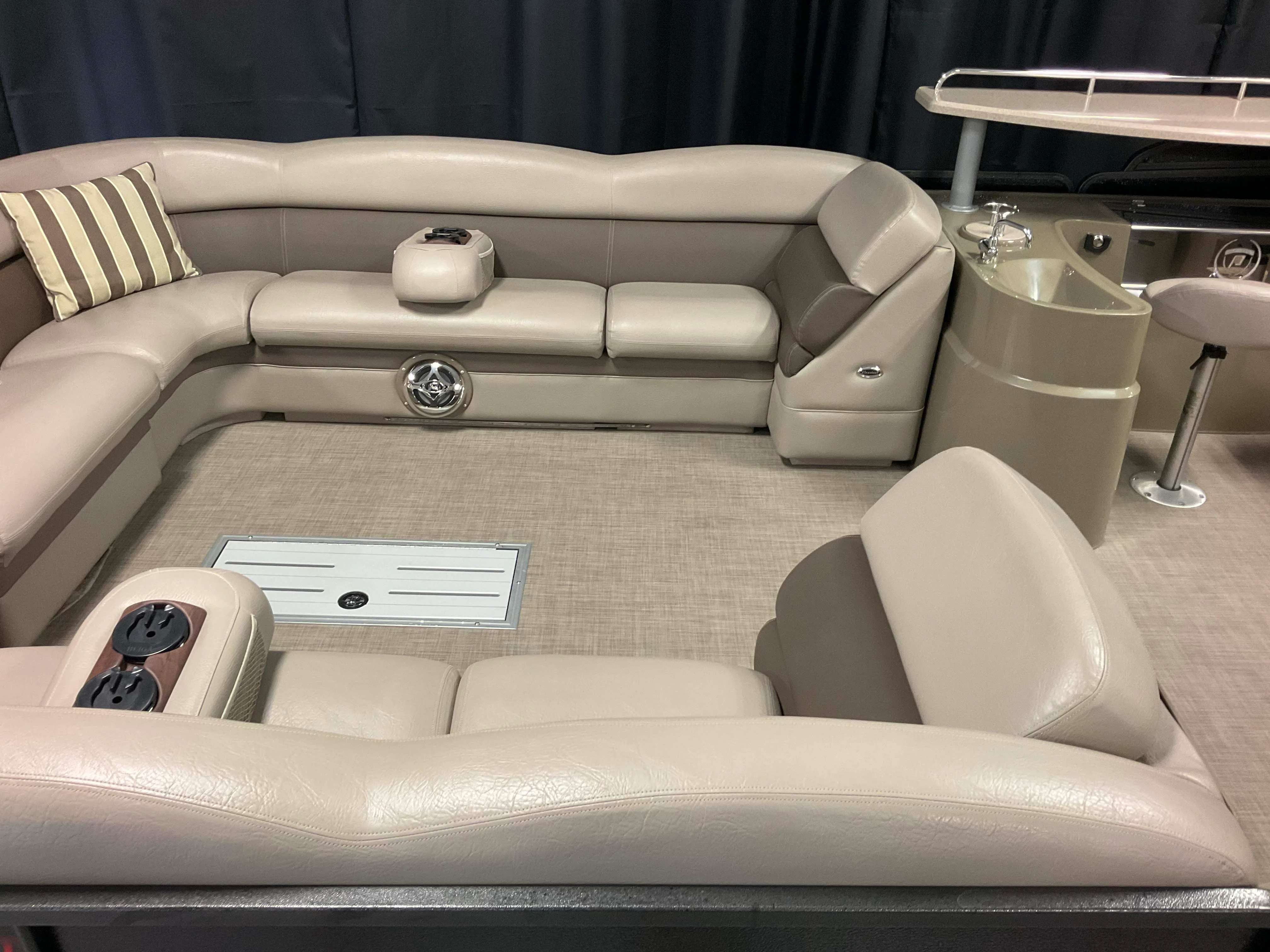 2013 Premier 290 GRAND VIEW Image Thumbnail #5