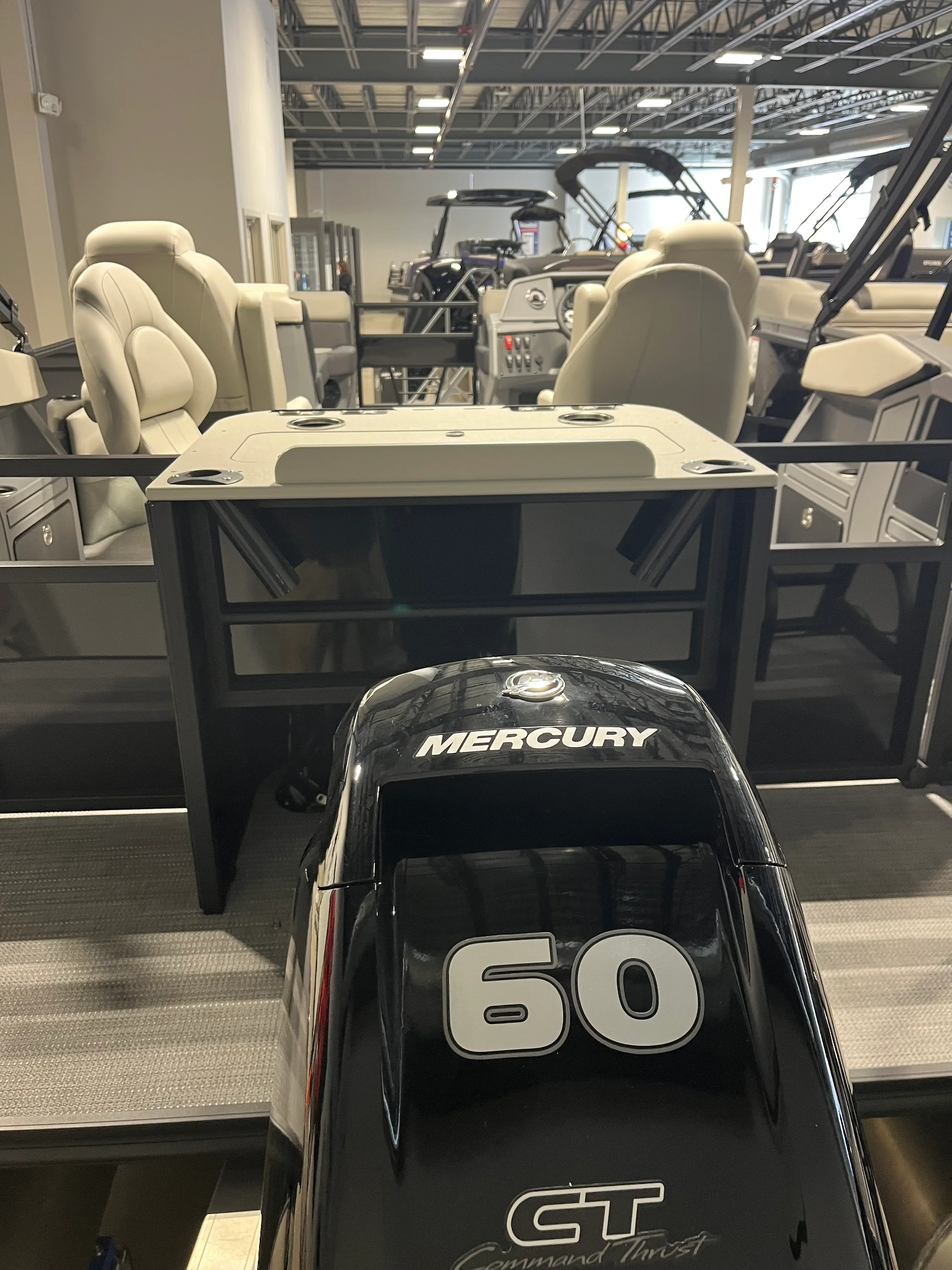 2026 Sylvan R-20 PARTY FISH Image Thumbnail #8