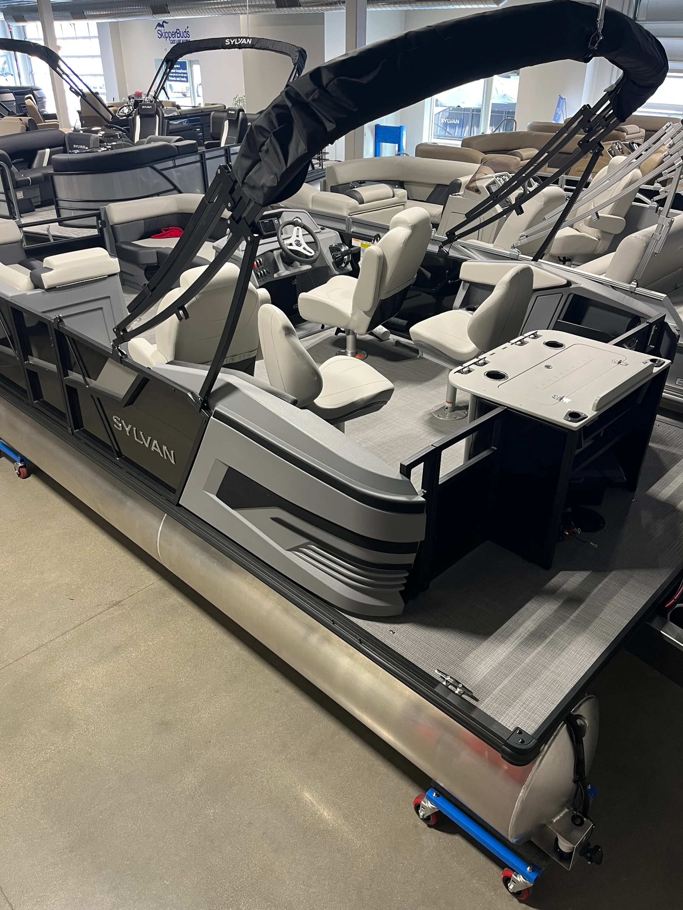 2026 Sylvan R-20 PARTY FISH Image Thumbnail #2