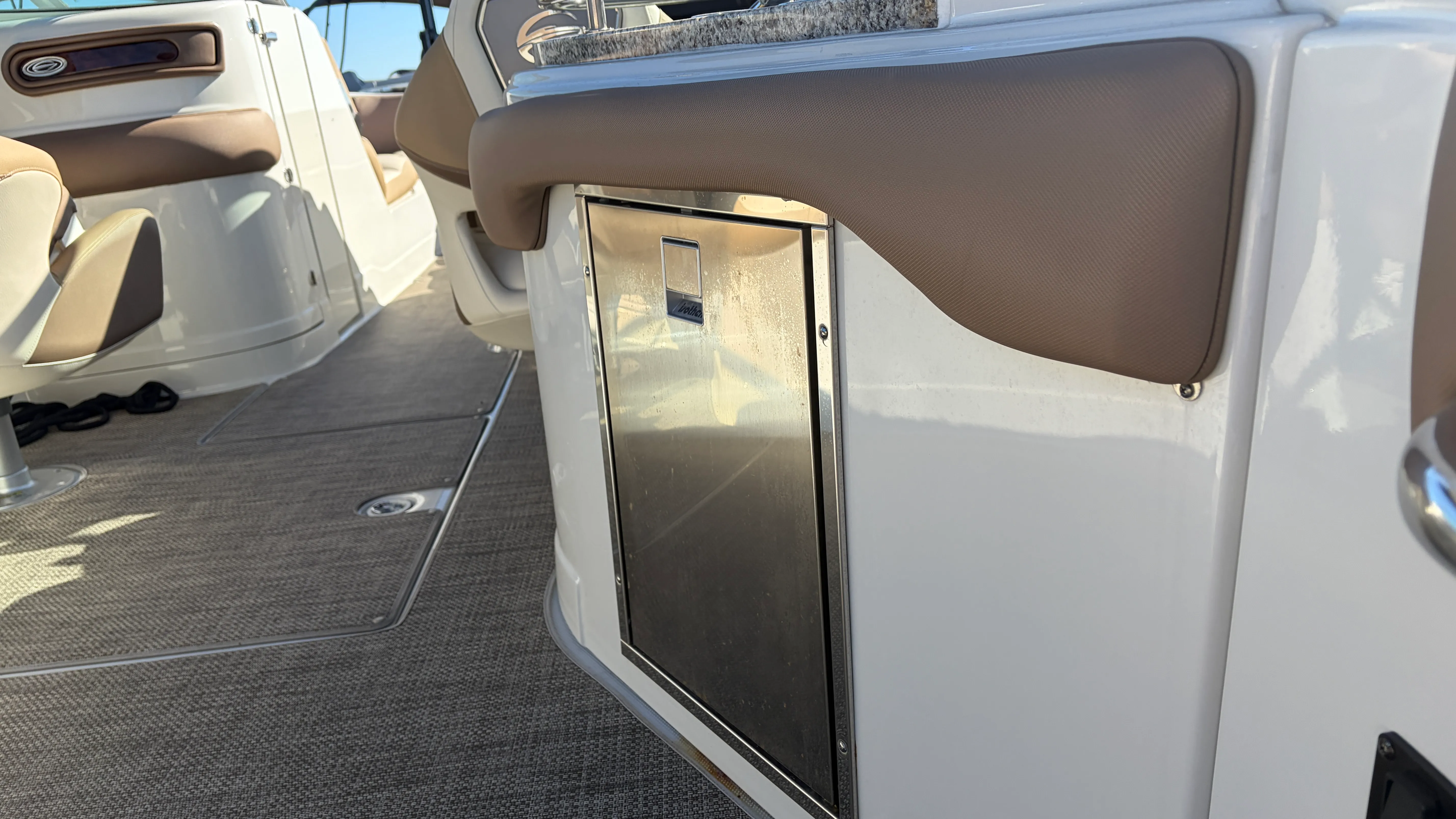 2022 Crownline 270 Image Thumbnail #24