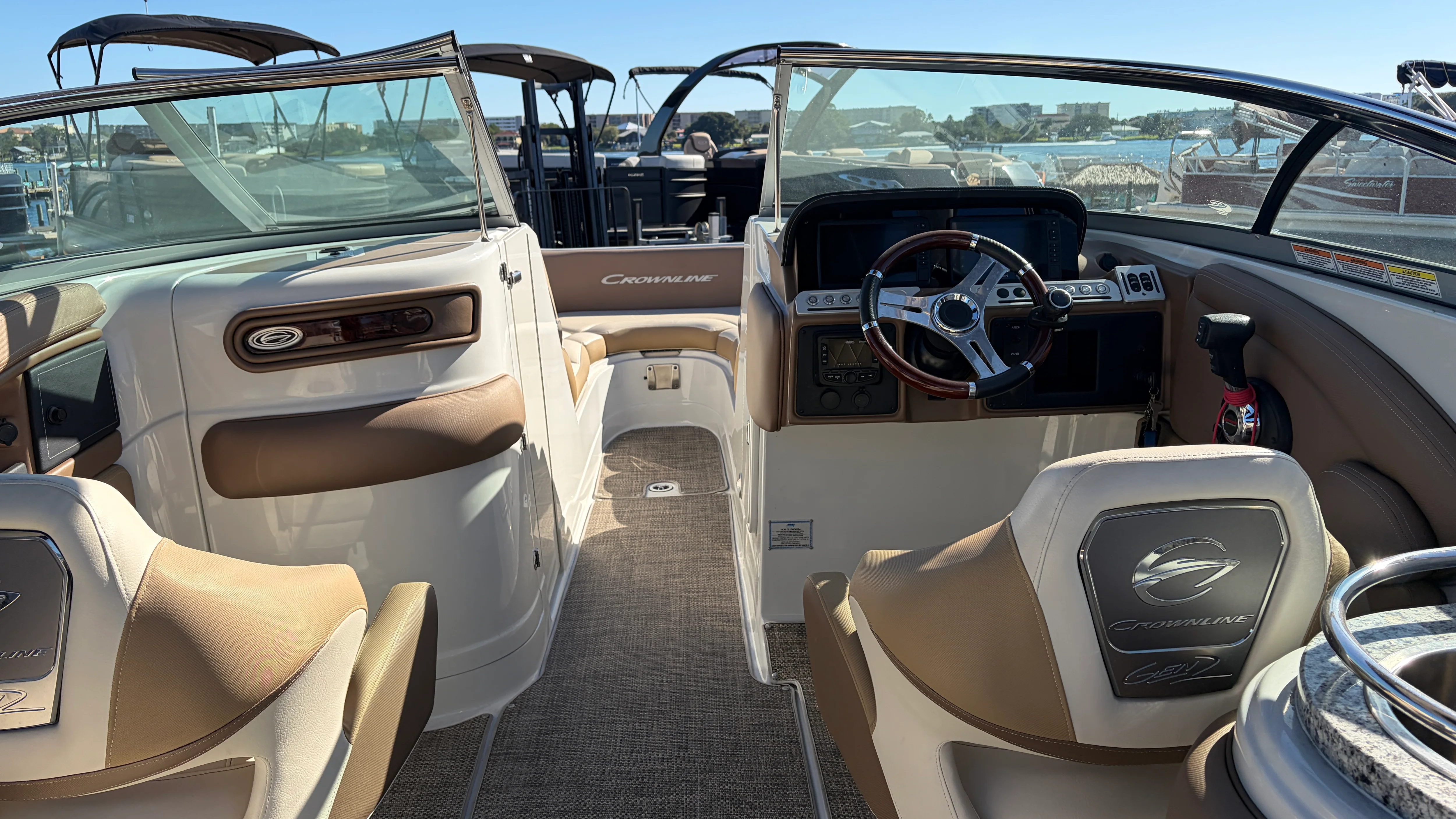 2022 Crownline 270 Image Thumbnail #20