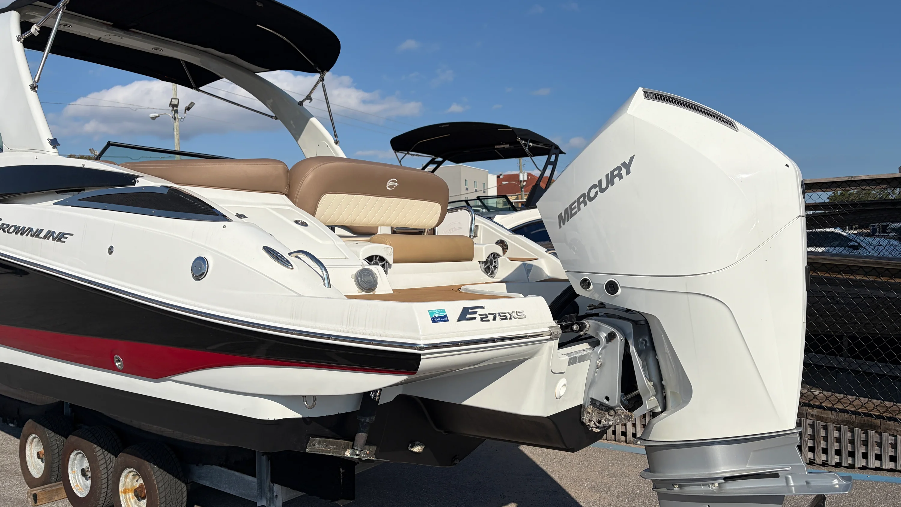 2022 Crownline 270 Image Thumbnail #3