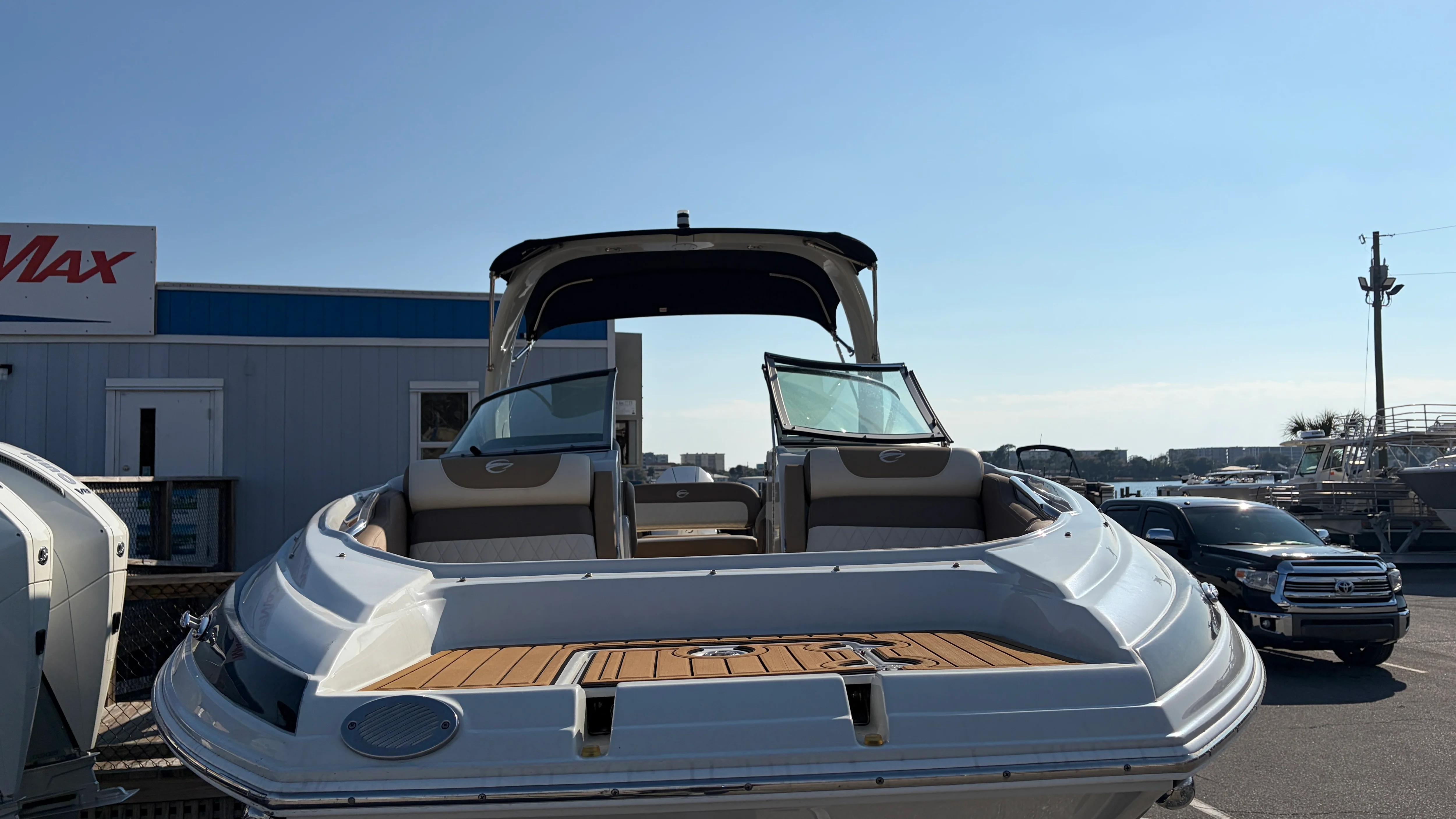 2022 Crownline 270 Image Thumbnail #8