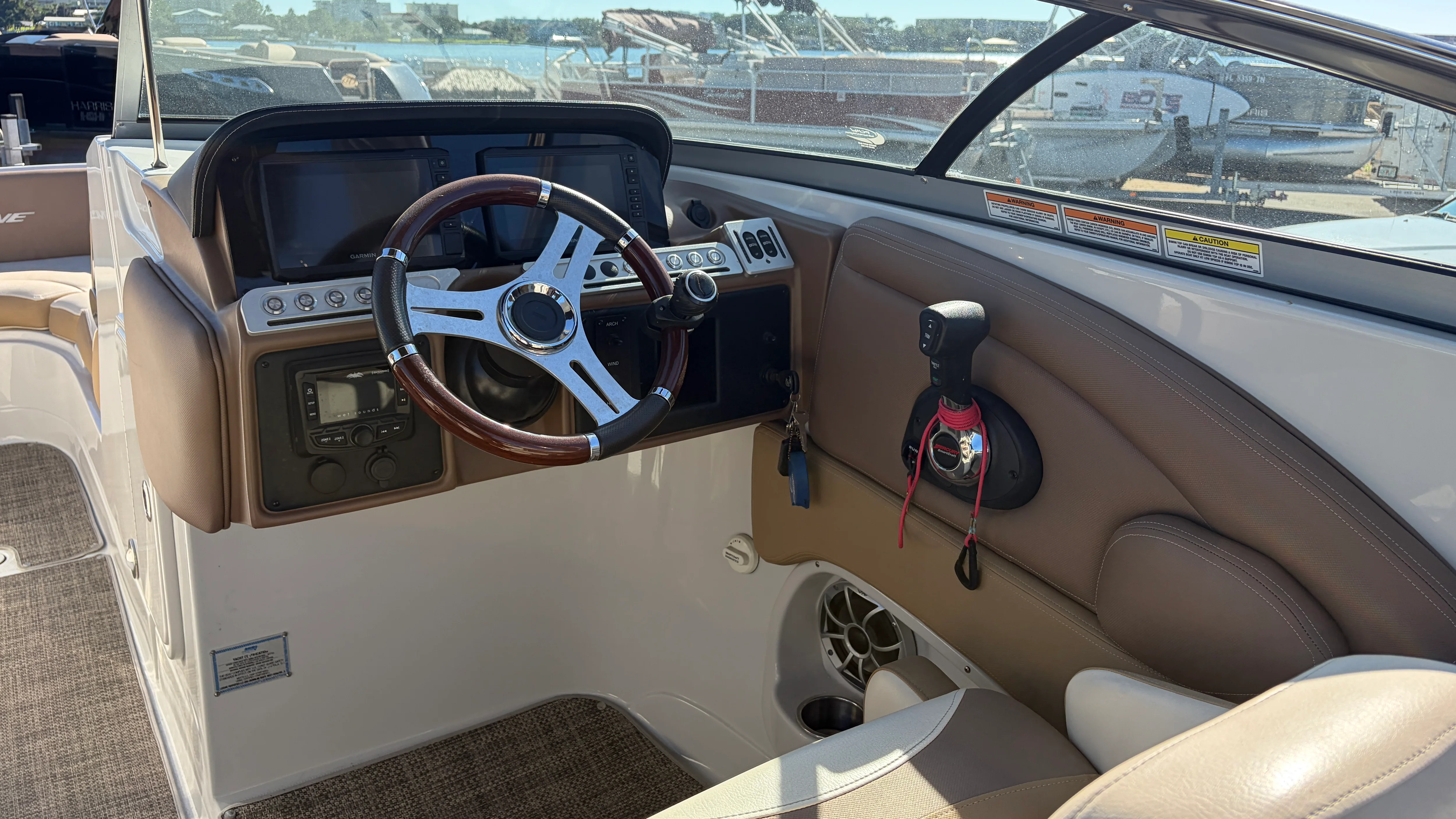 2022 Crownline 270 Image Thumbnail #21