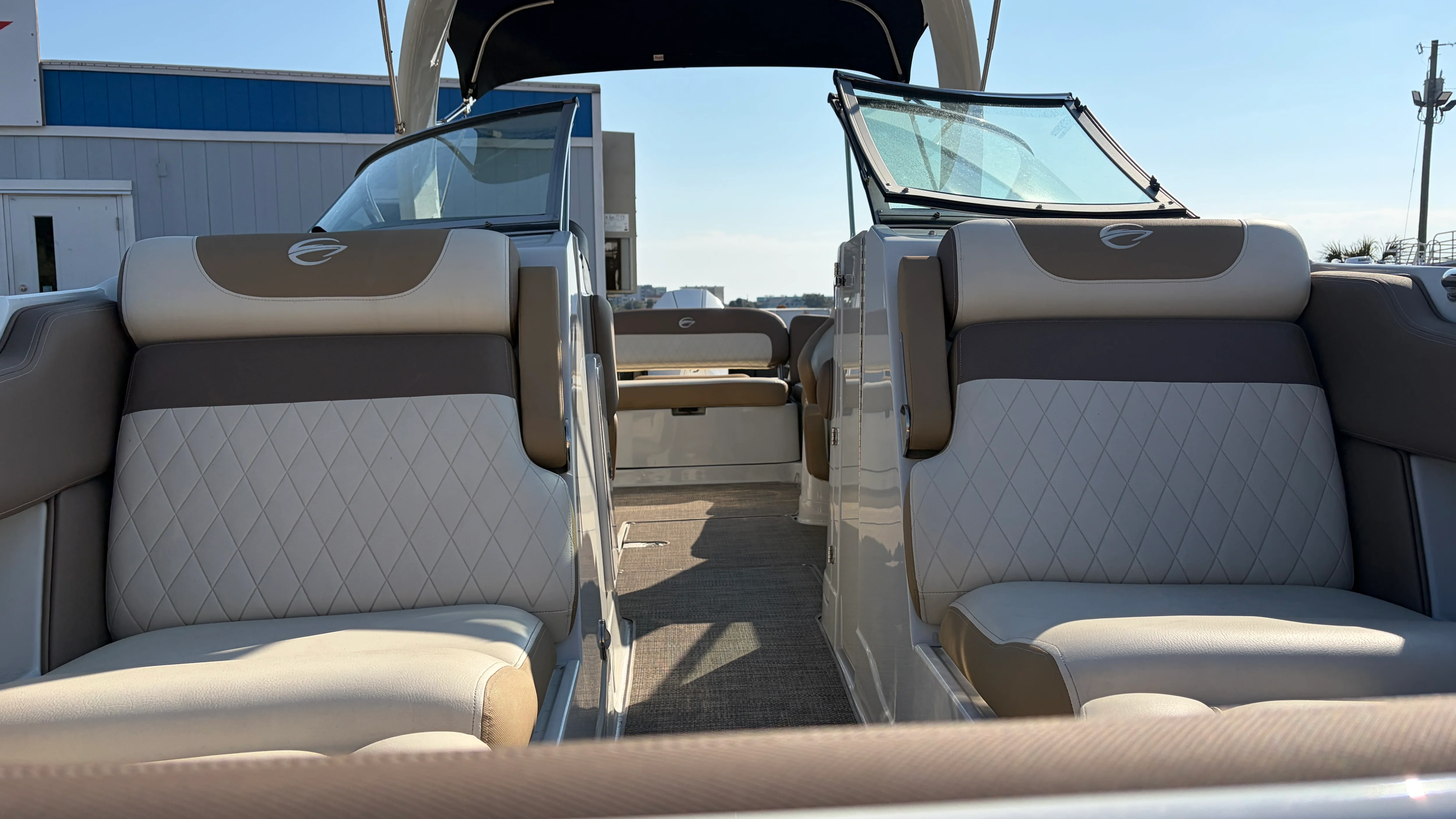 2022 Crownline 270 Image Thumbnail #15
