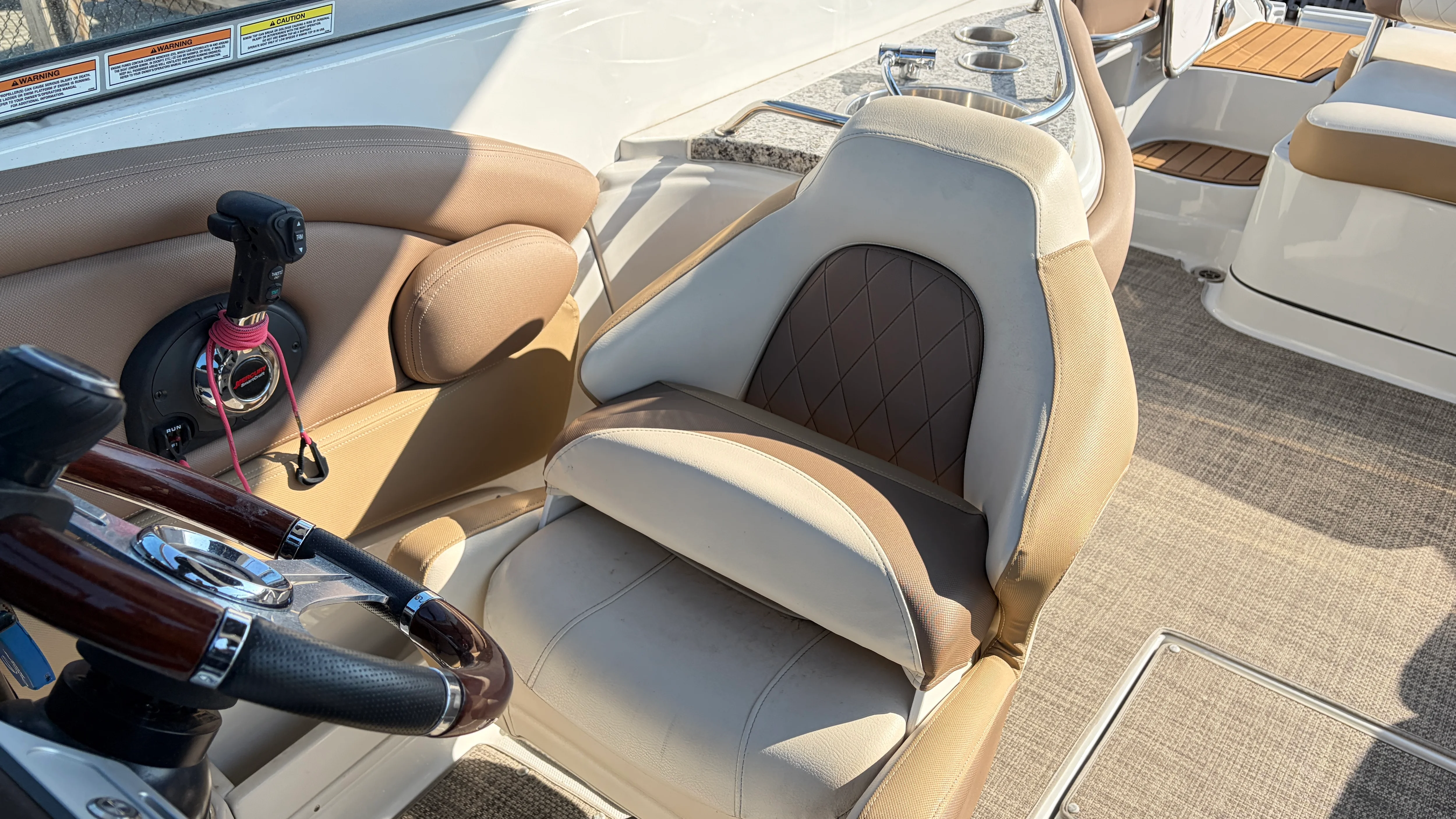 2022 Crownline 270 Image Thumbnail #26