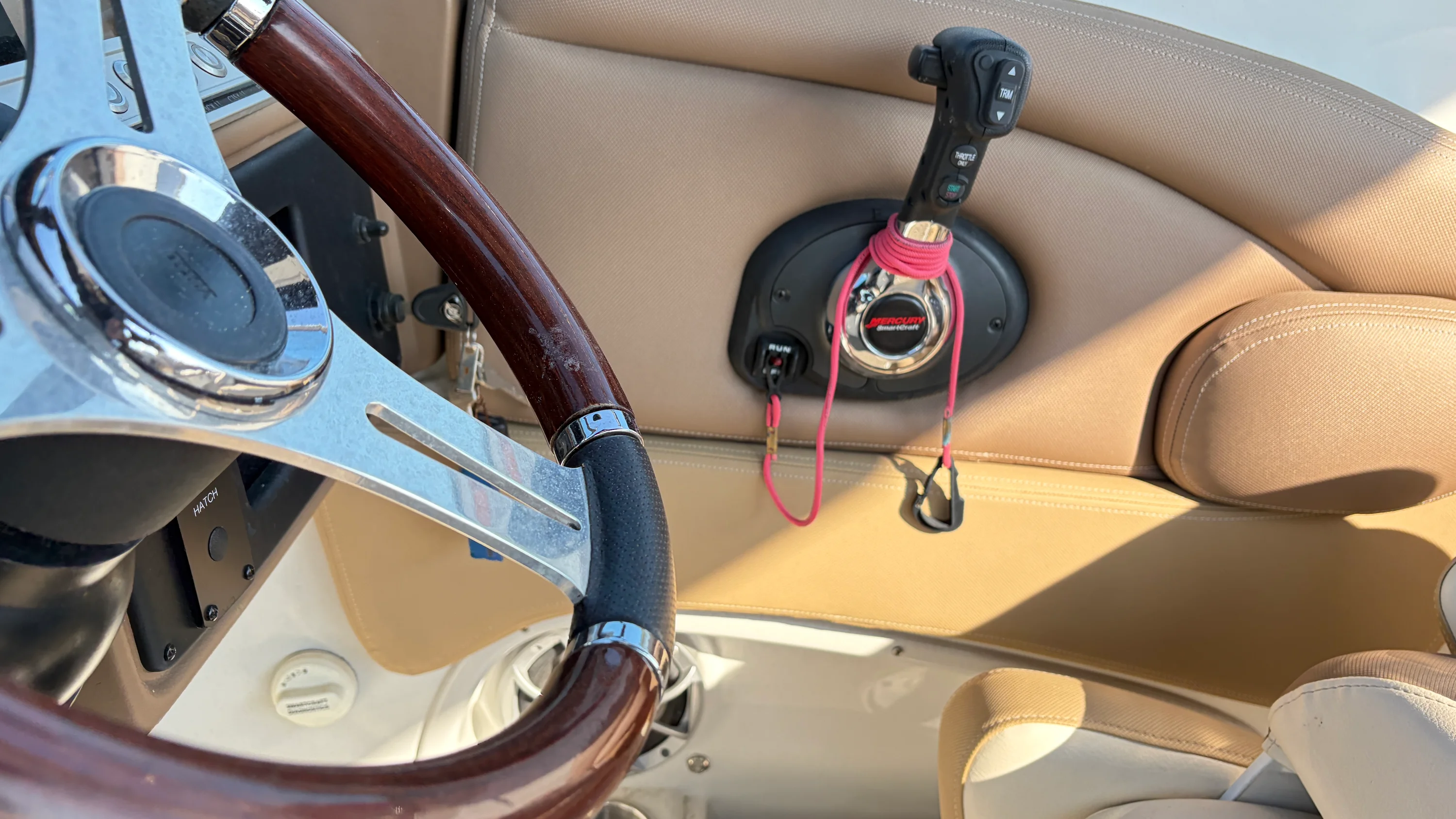 2022 Crownline 270 Image Thumbnail #31