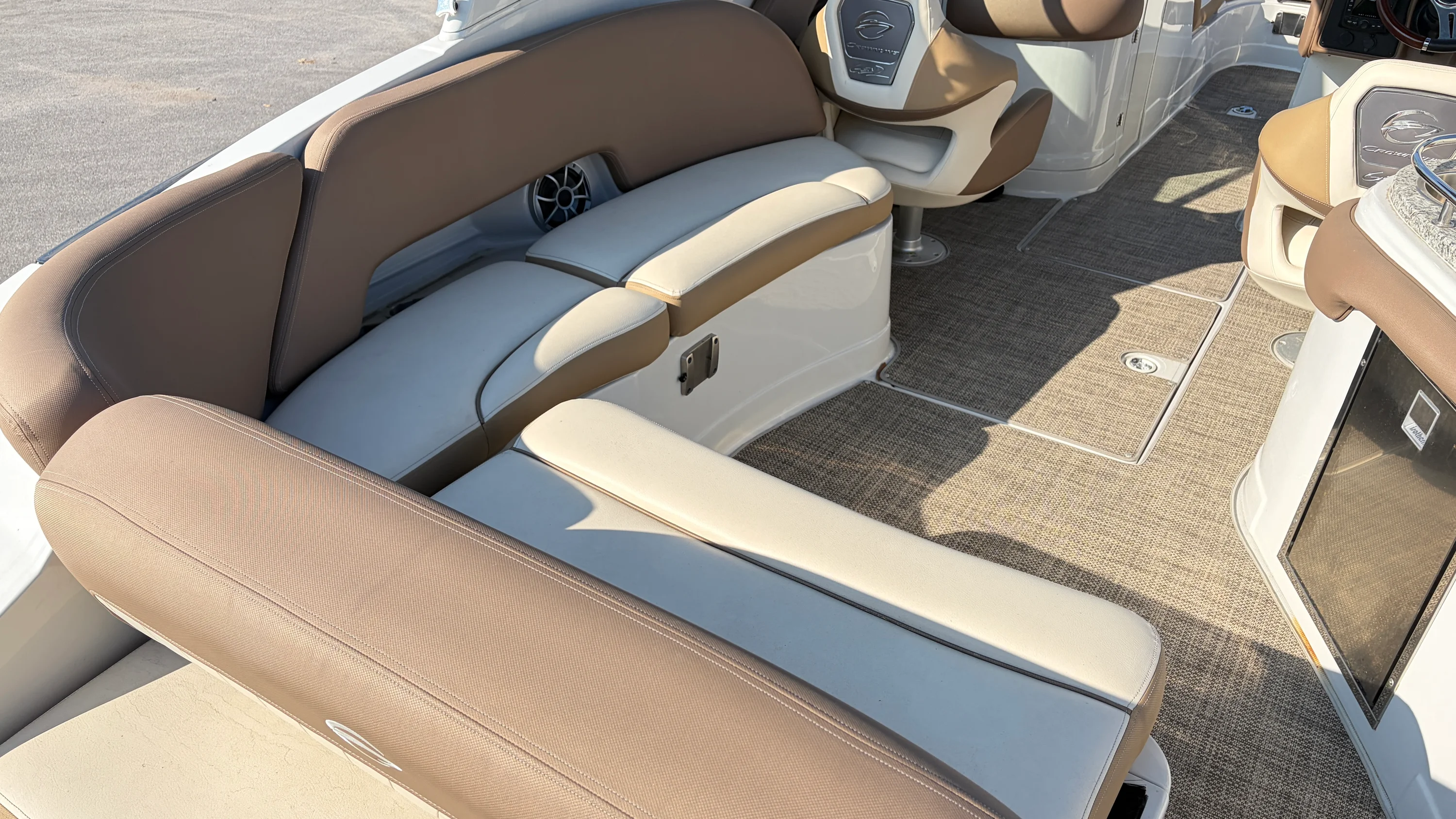 2022 Crownline 270 Image Thumbnail #21