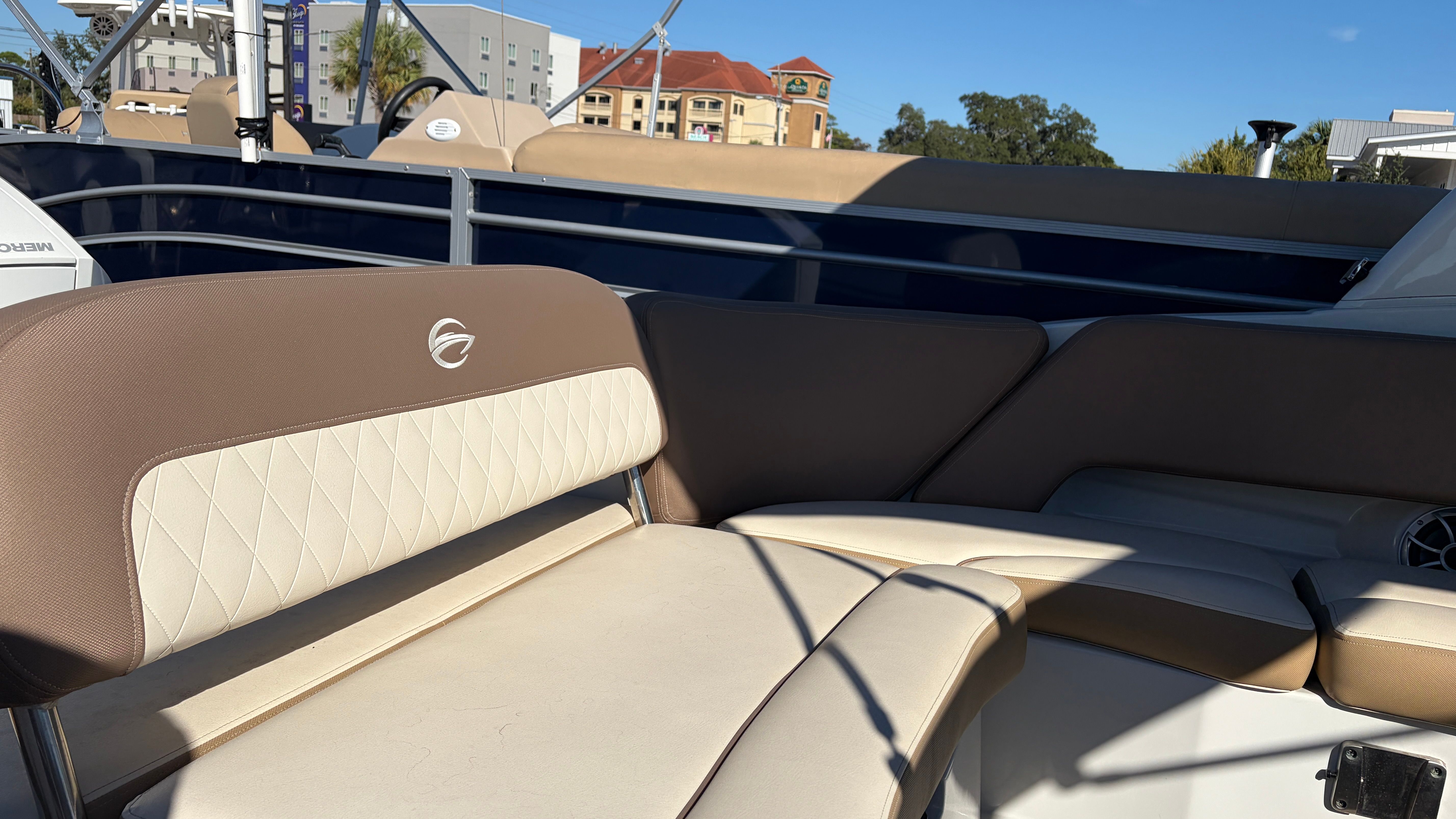 2022 Crownline 270 Image Thumbnail #27