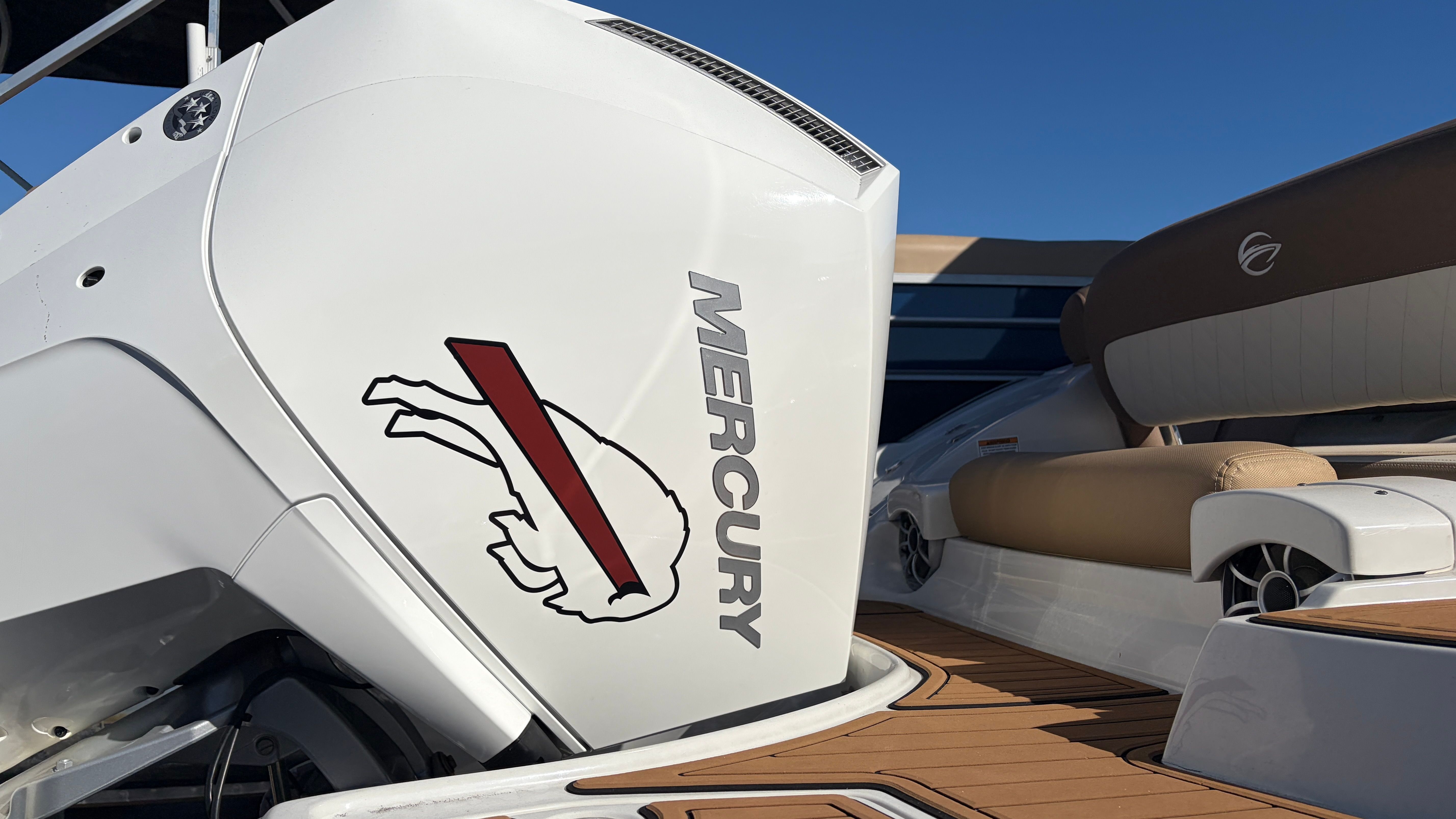 2022 Crownline 270 Image Thumbnail #9