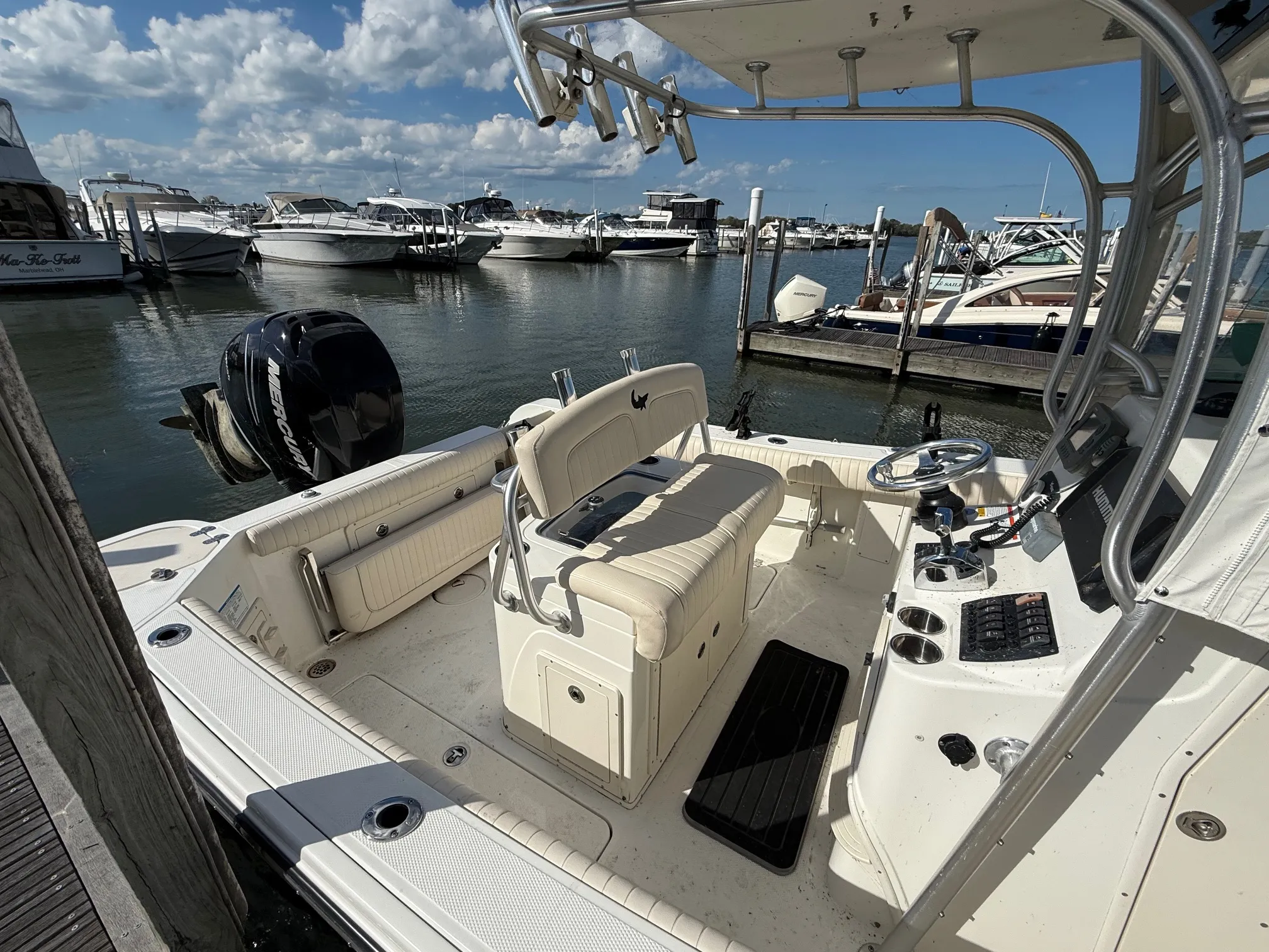 2012 Mako 234 CC Image Thumbnail #3