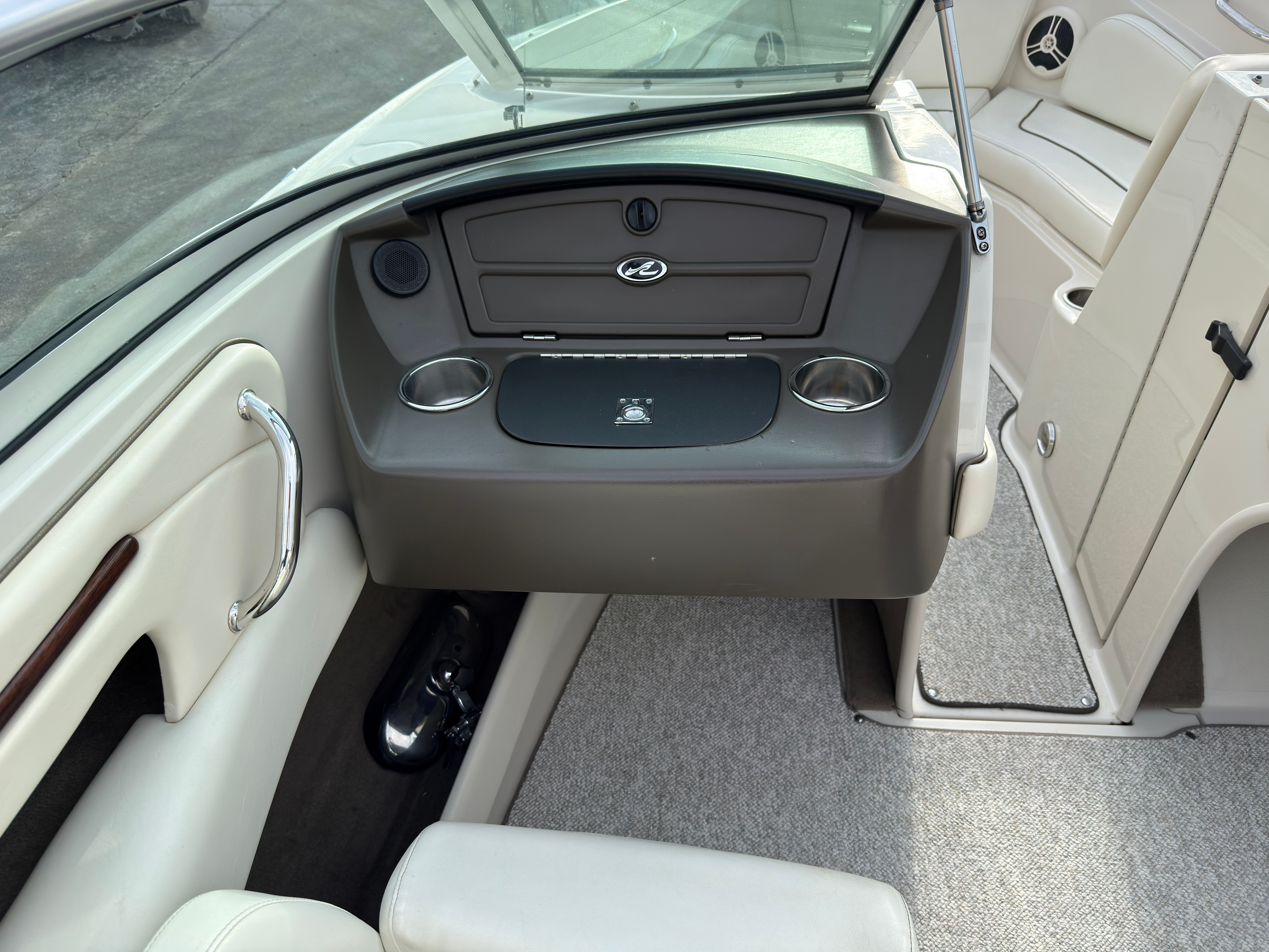 2008 Sea Ray 230 SELECT Image Thumbnail #11