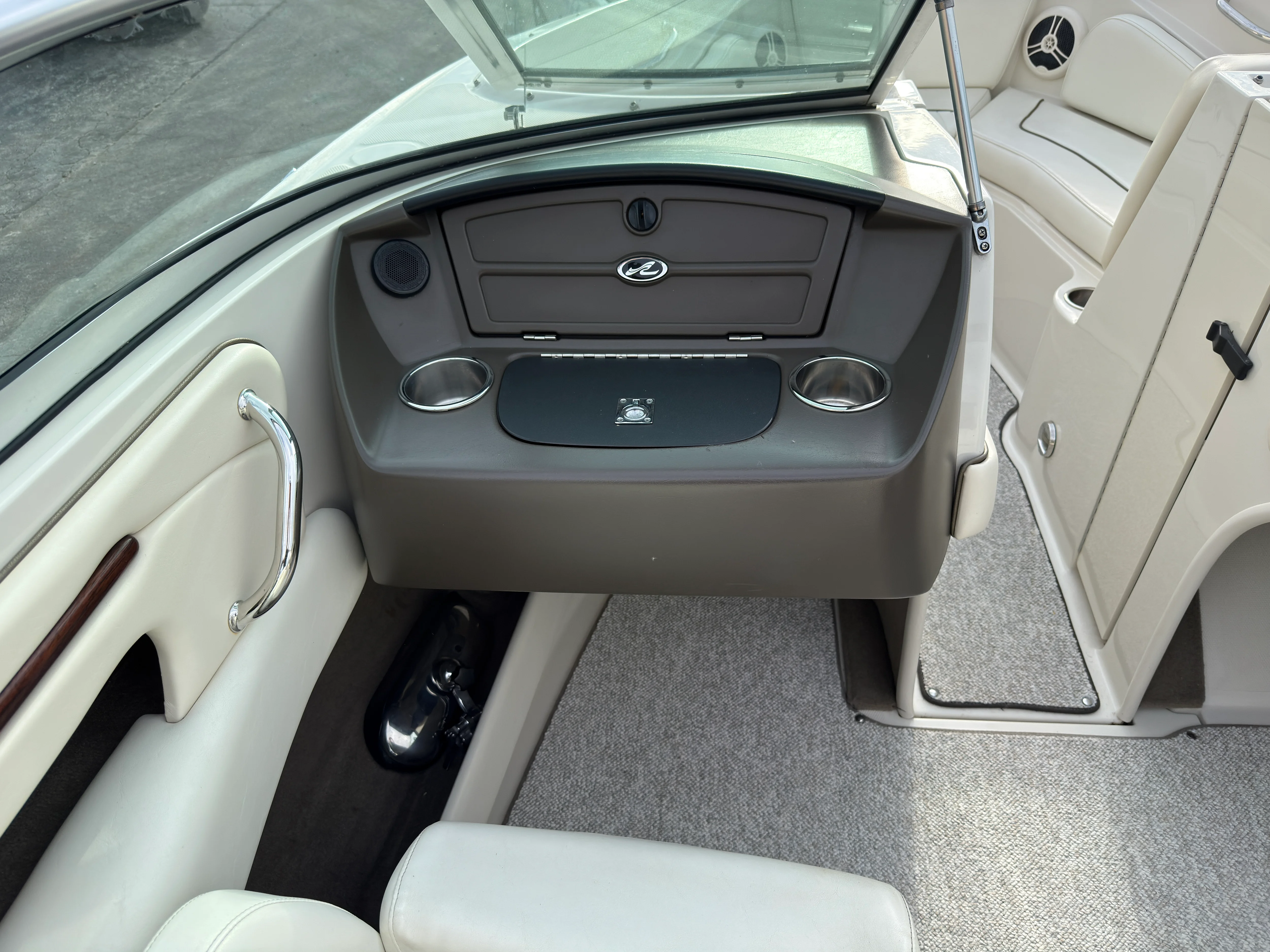 2008 Sea Ray 230 SELECT Image Thumbnail #11