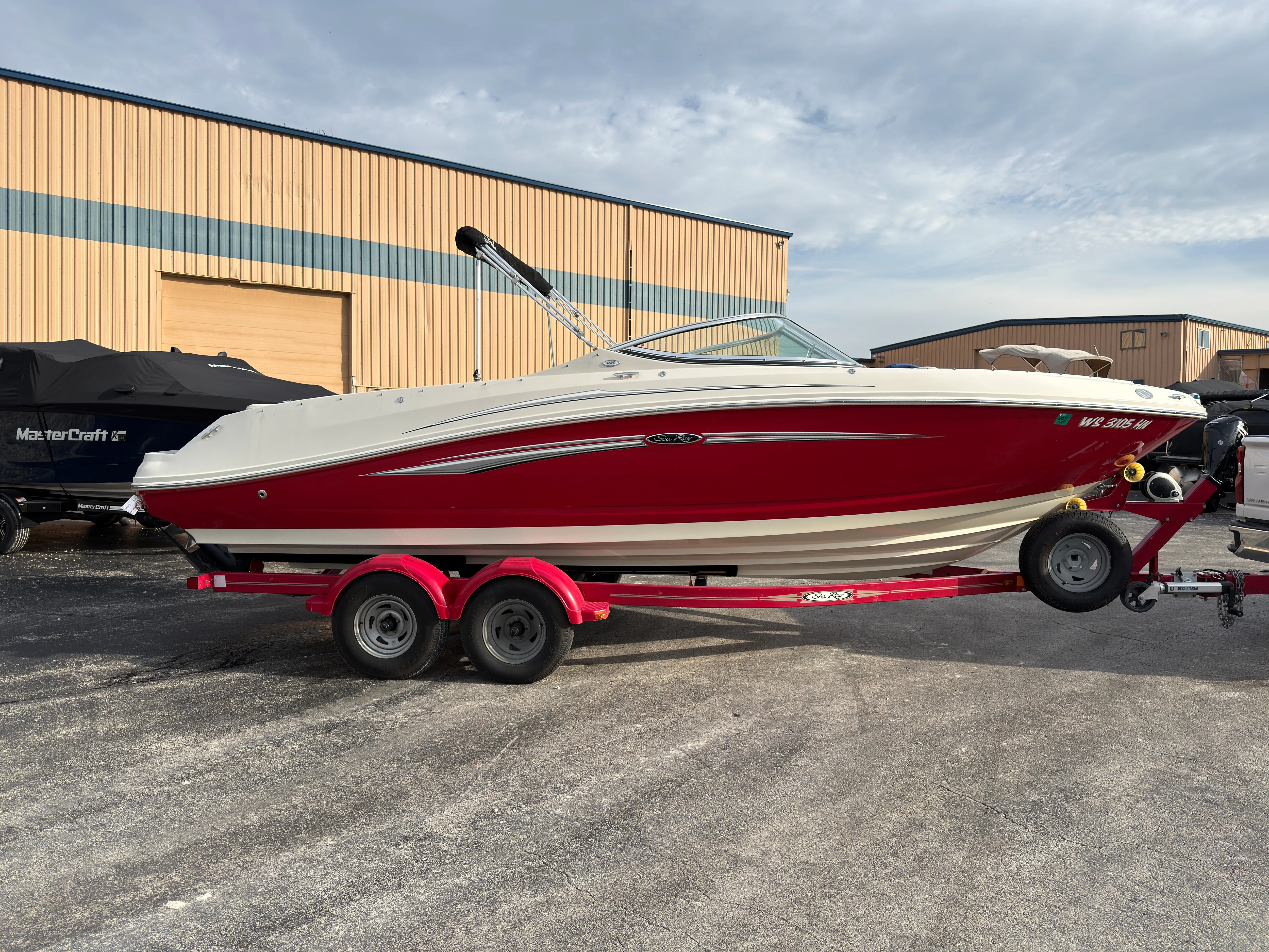 2008 Sea Ray 230 SELECT Image Thumbnail #3