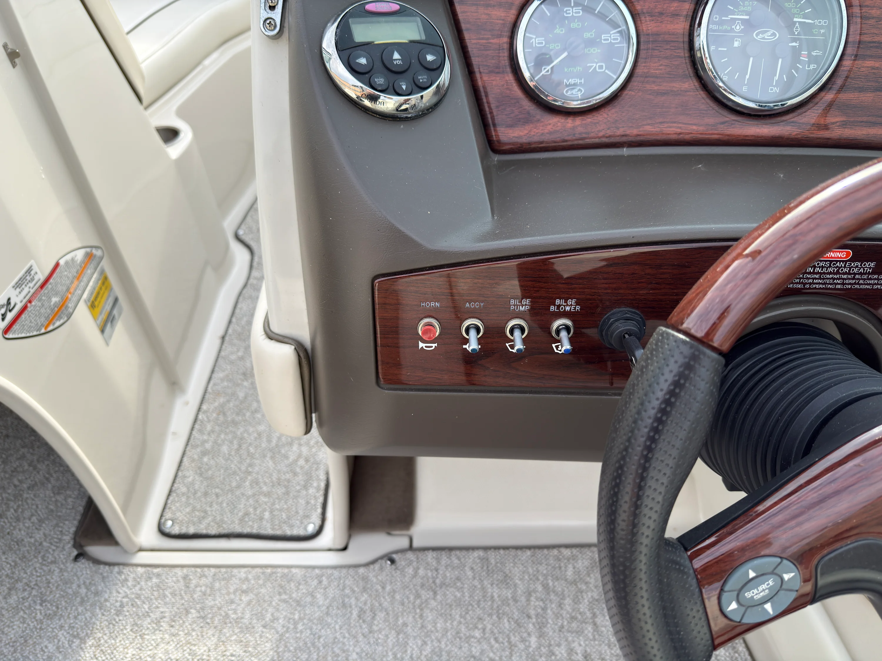 2008 Sea Ray 230 SELECT Image Thumbnail #16