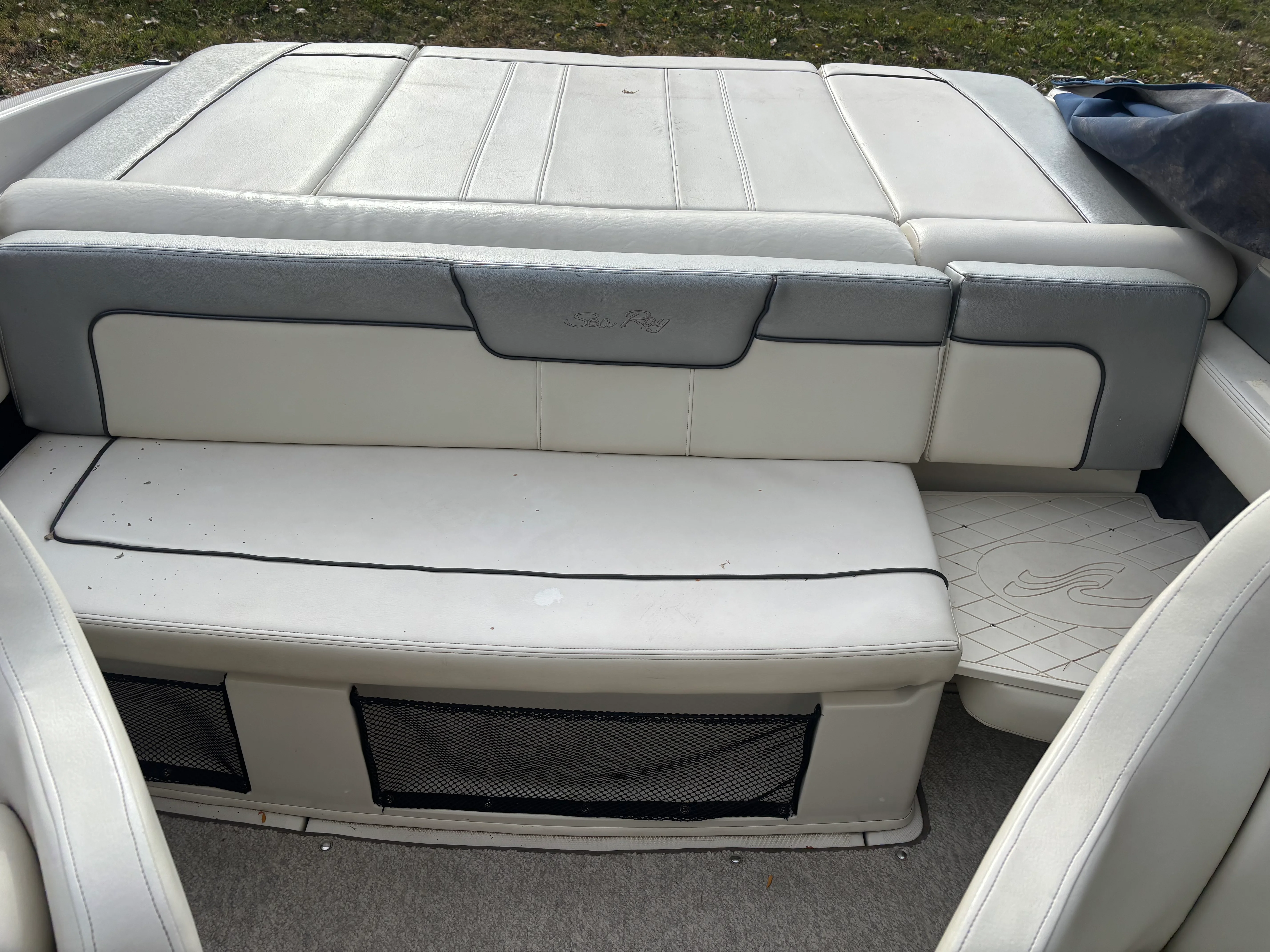 2010 Sea Ray 210 SL SS Image Thumbnail #3