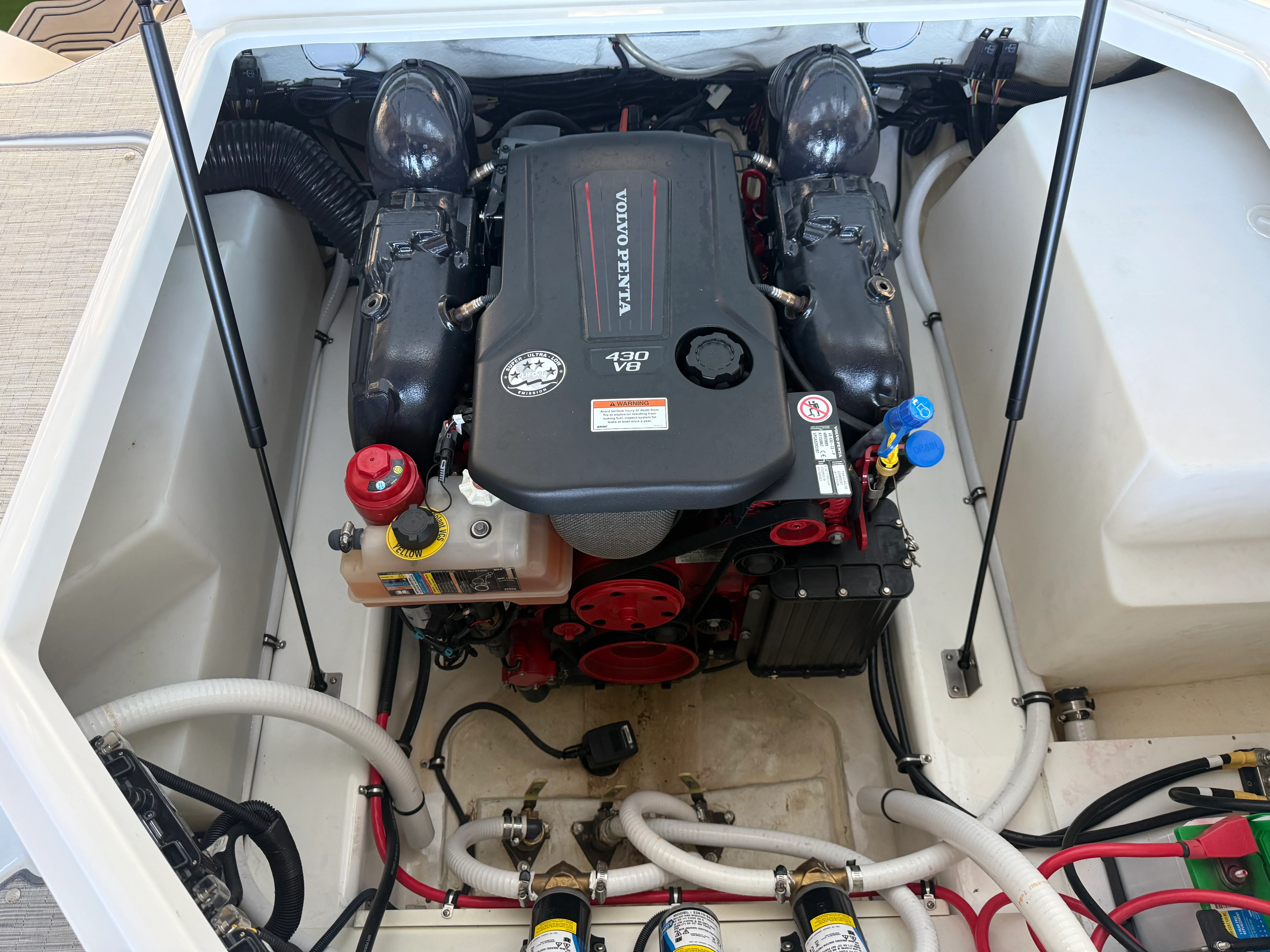 2022 Cobalt R8 SURF Image Thumbnail #46