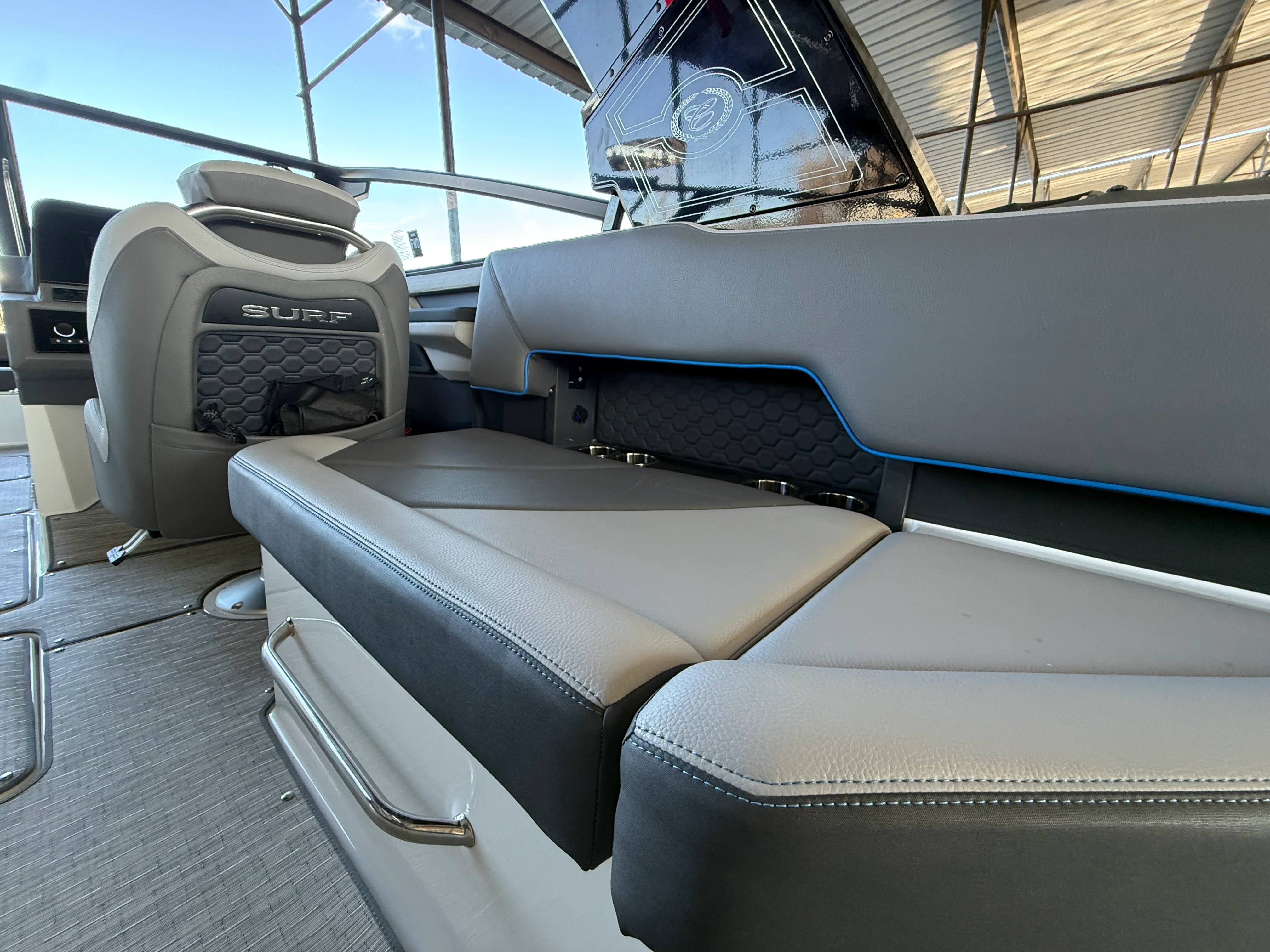 2022 Cobalt R8 SURF Image Thumbnail #28