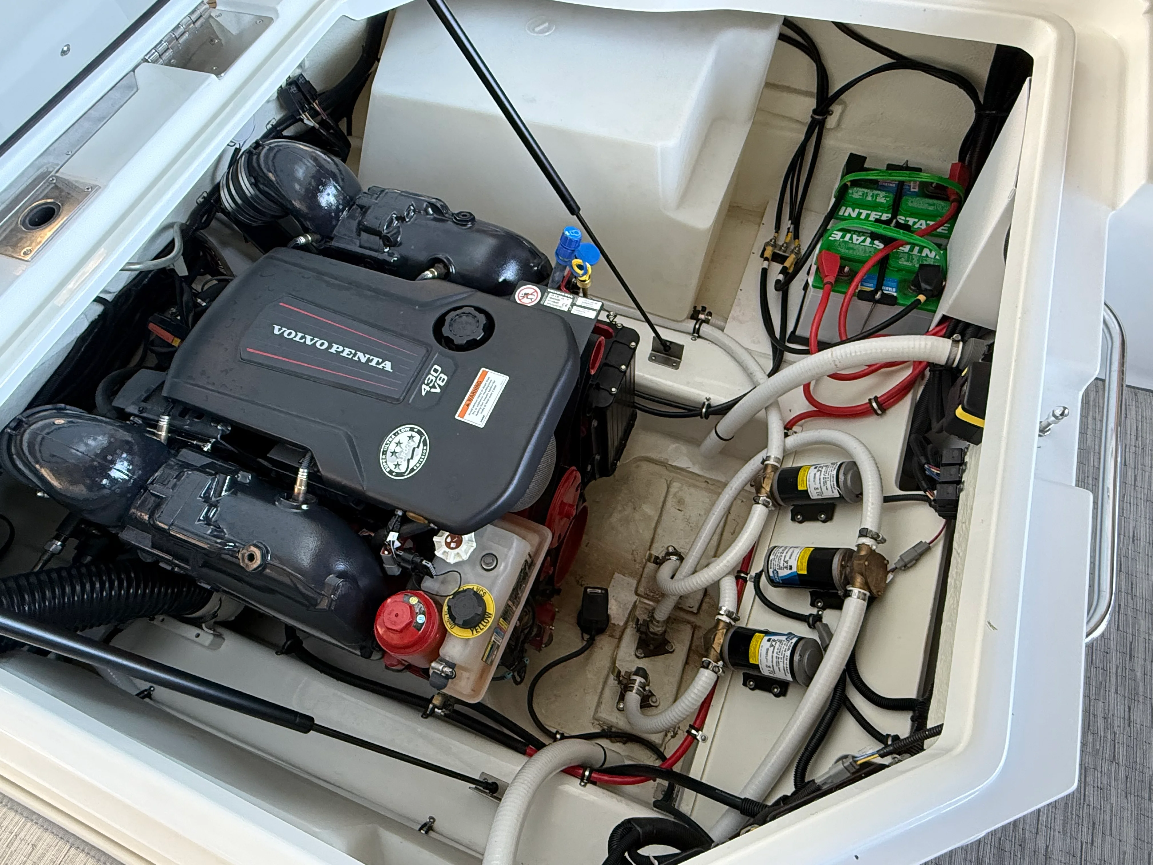 2022 Cobalt R8 SURF Image Thumbnail #45