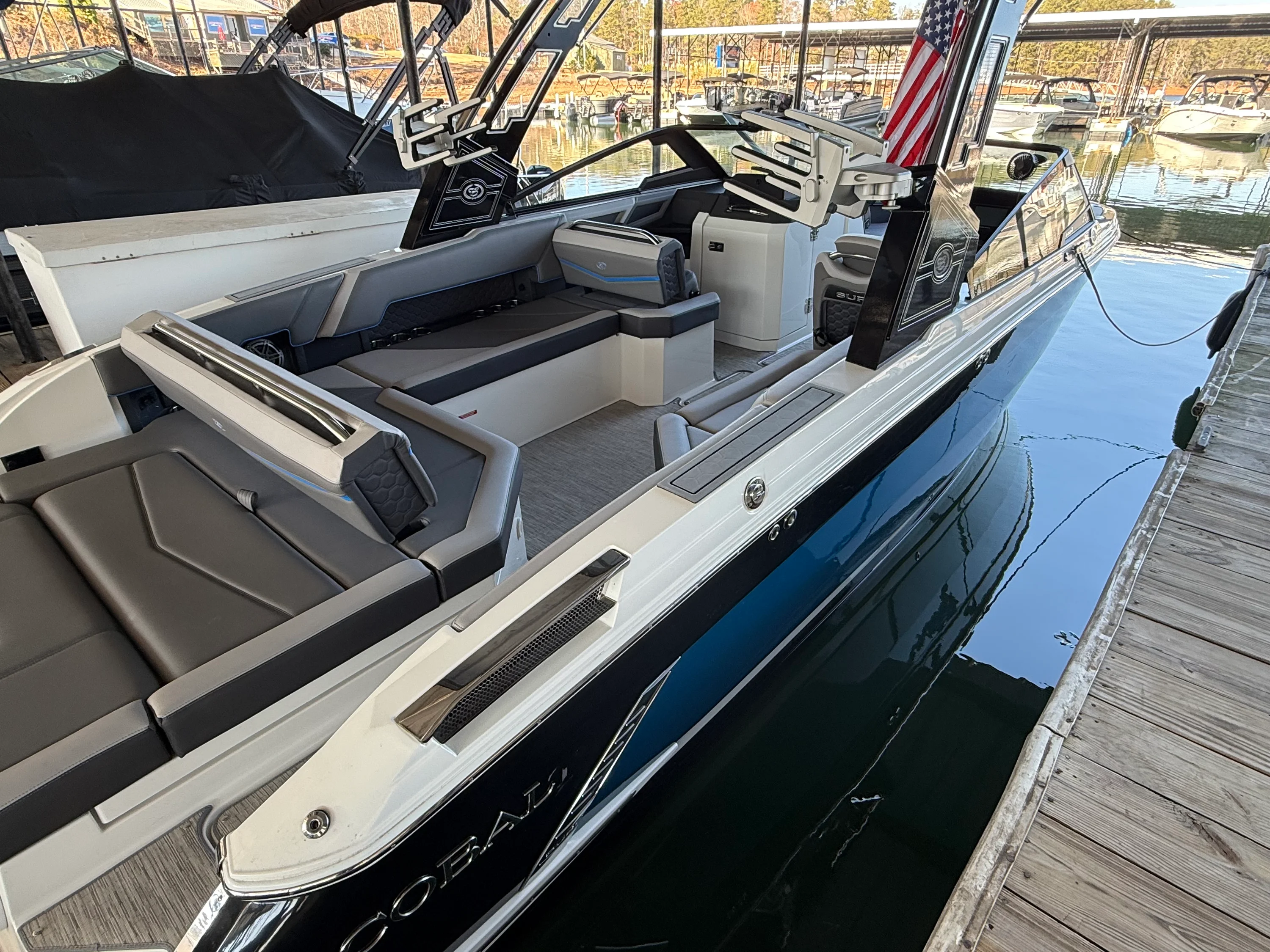 2022 Cobalt R8 SURF Image Thumbnail #6