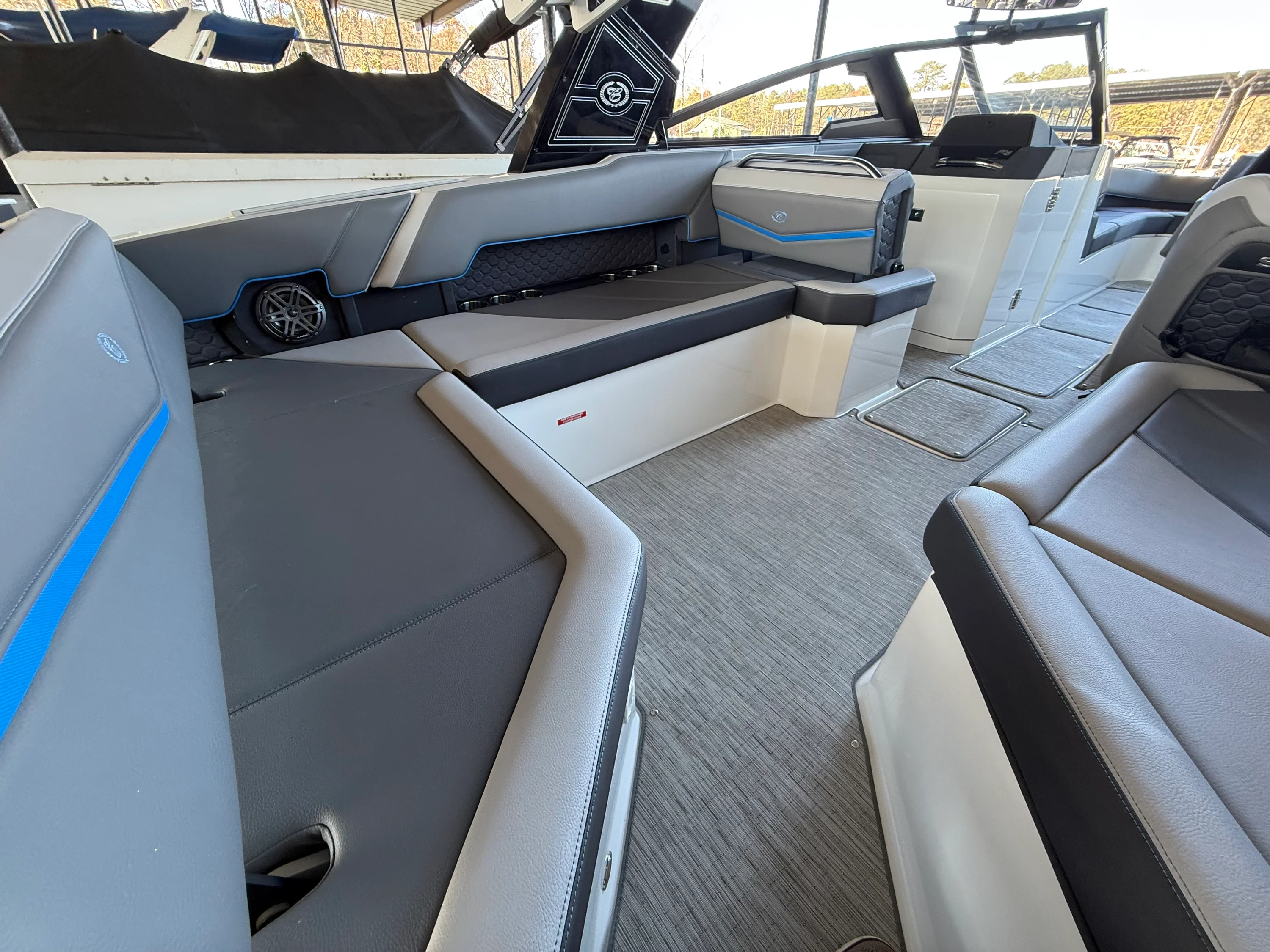 2022 Cobalt R8 SURF Image Thumbnail #21