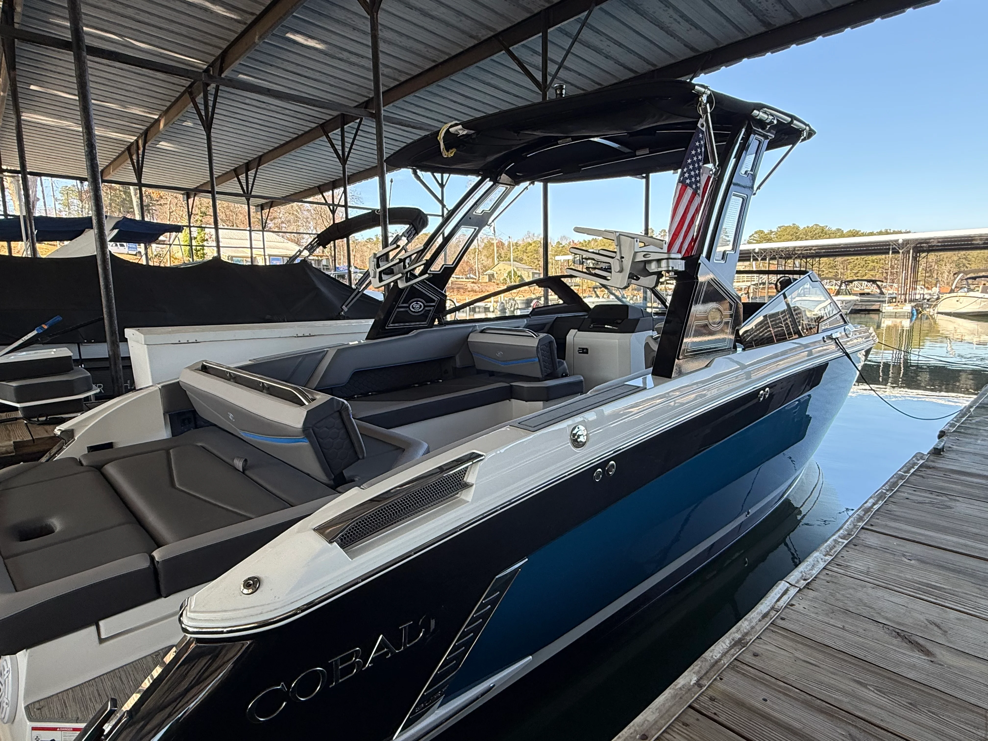 2022 Cobalt R8 SURF Image Thumbnail #0