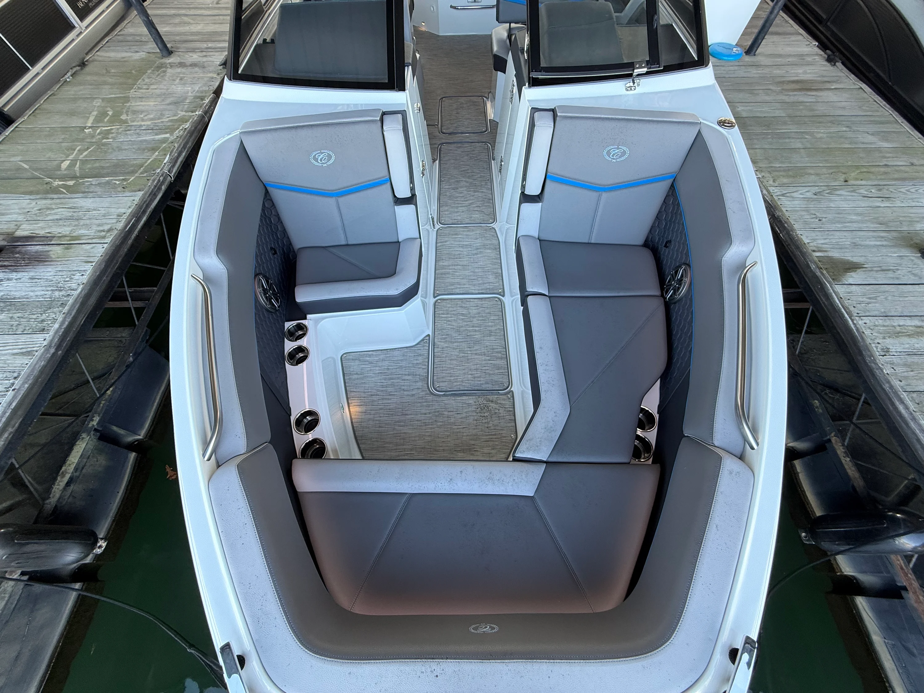 2022 Cobalt R8 SURF Image Thumbnail #44