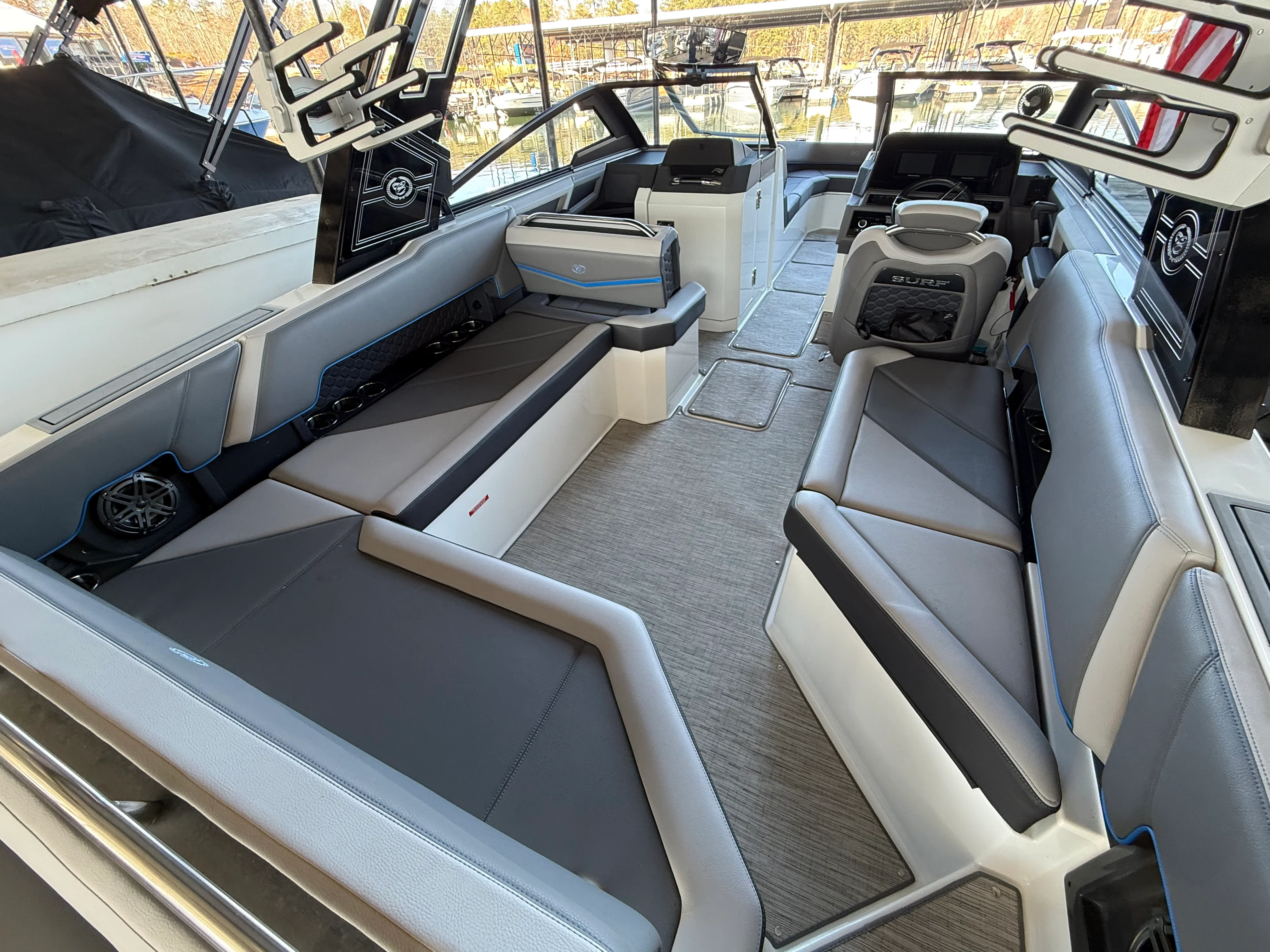 2022 Cobalt R8 SURF Image Thumbnail #22