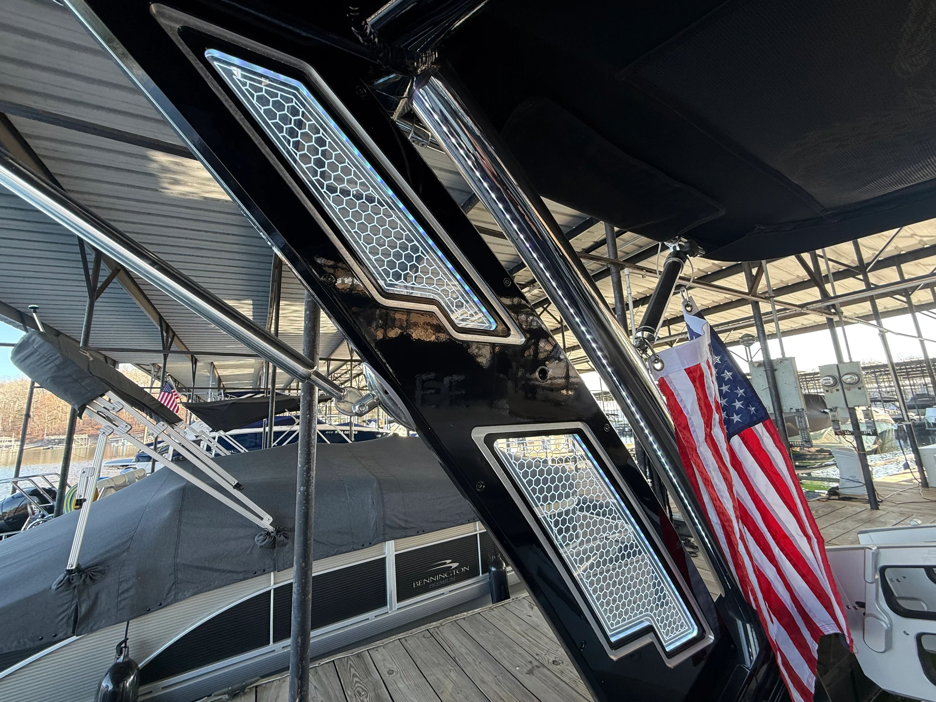 2022 Cobalt R8 SURF Image Thumbnail #9