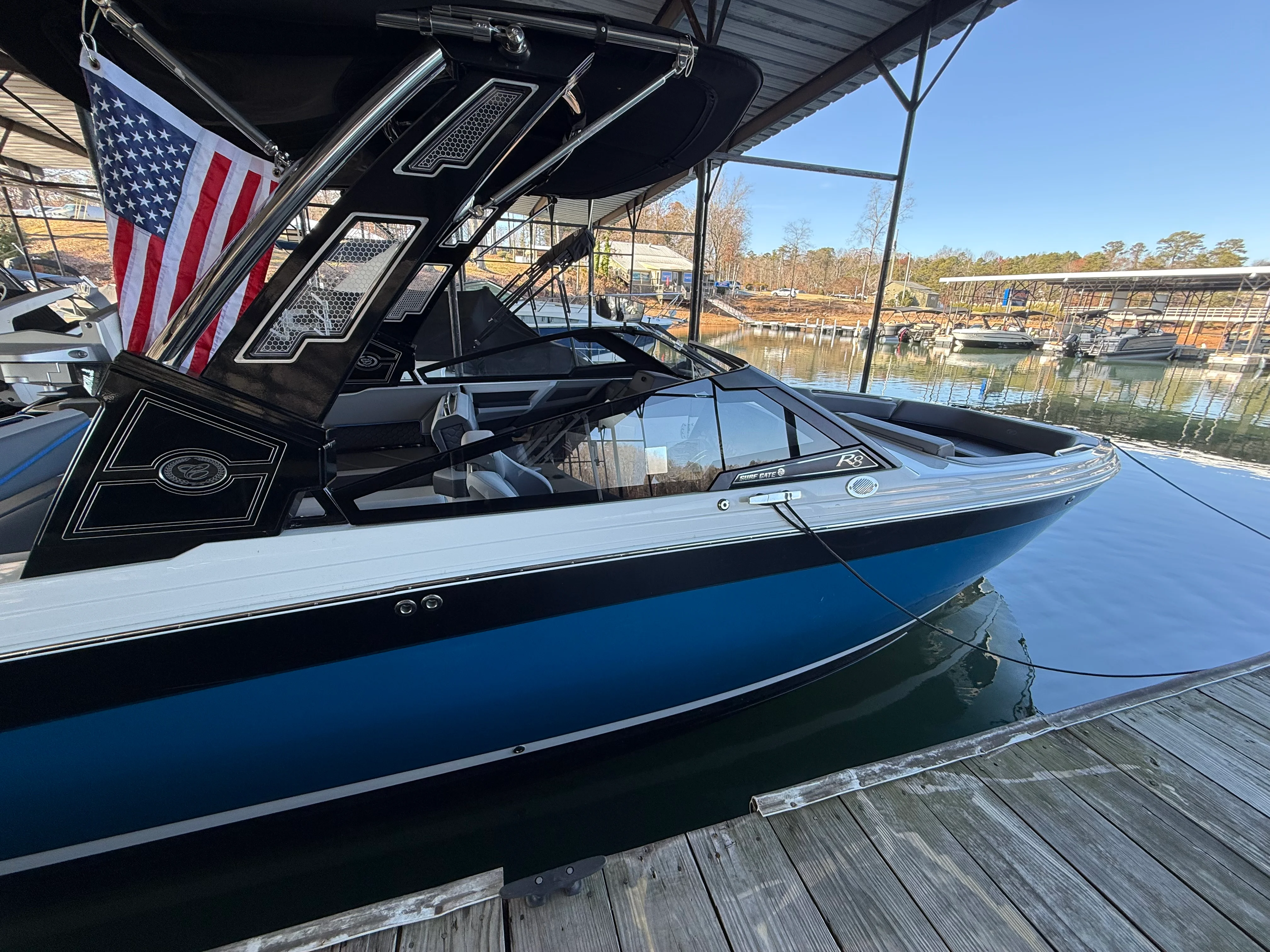 2022 Cobalt R8 SURF Image Thumbnail #1