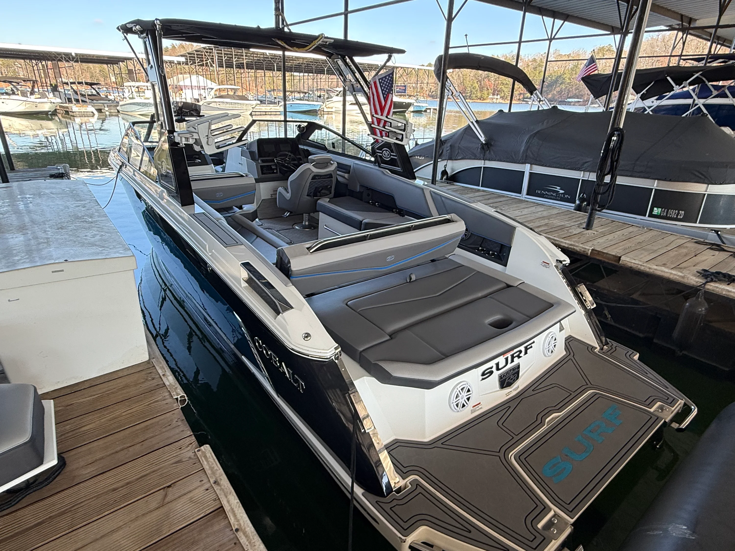 2022 Cobalt R8 SURF Image Thumbnail #10